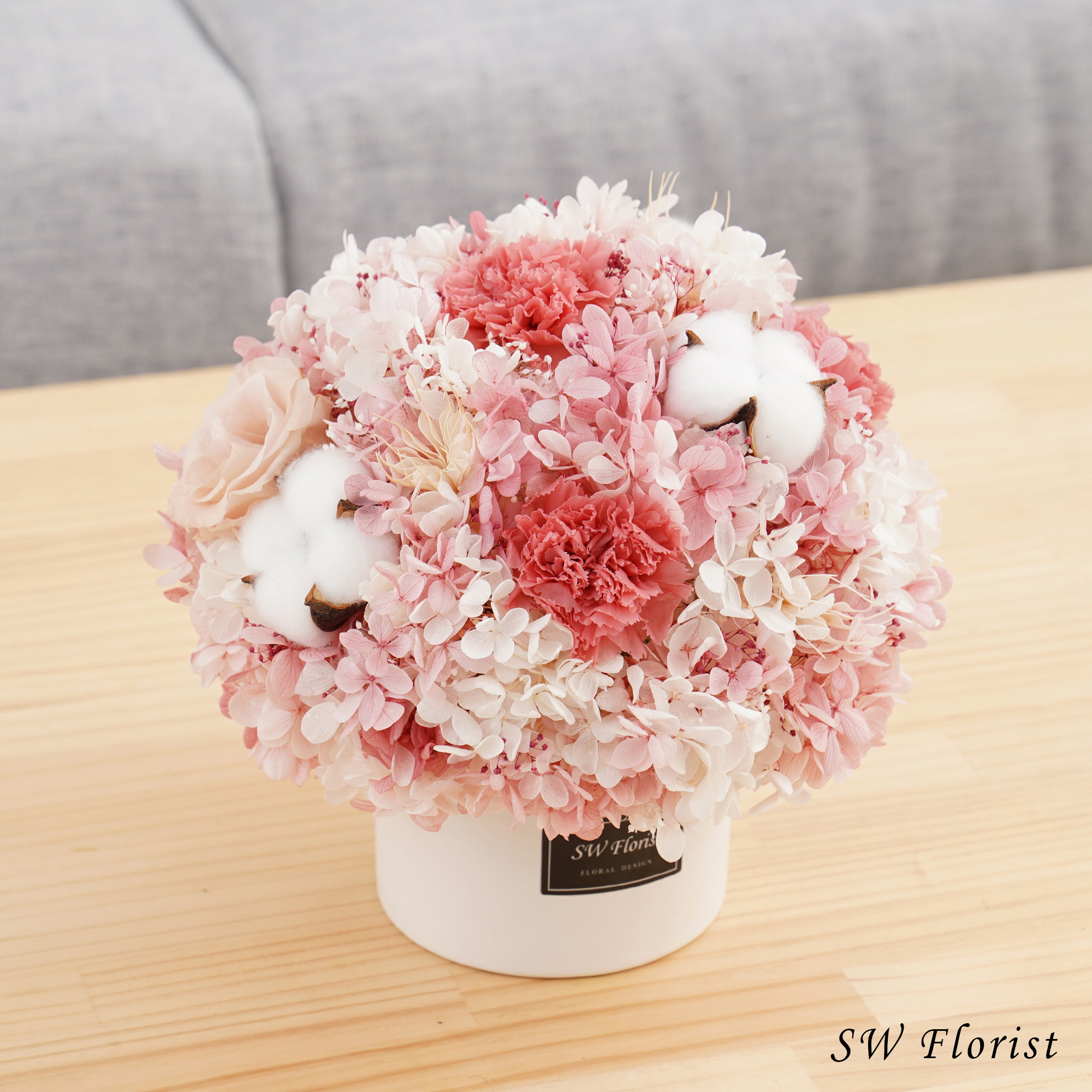 |鮭魚粉-熱情深粉-母親節禮物-康乃馨桌花-永生花盆栽-大型|