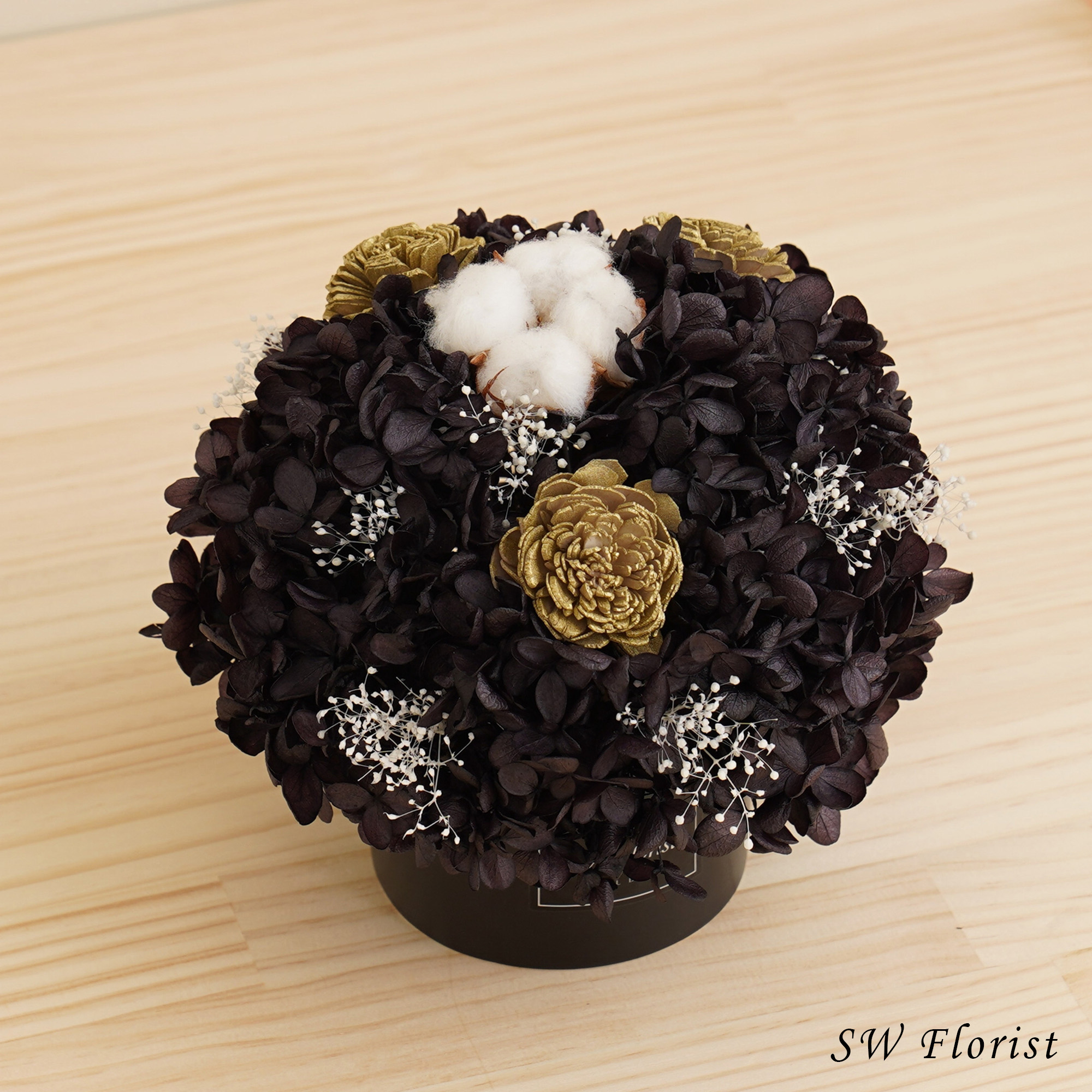 ｜經典款不凋花桌花 永生花 乾燥花 桌花設計 低調奢華款 中型桌花 黑盆｜