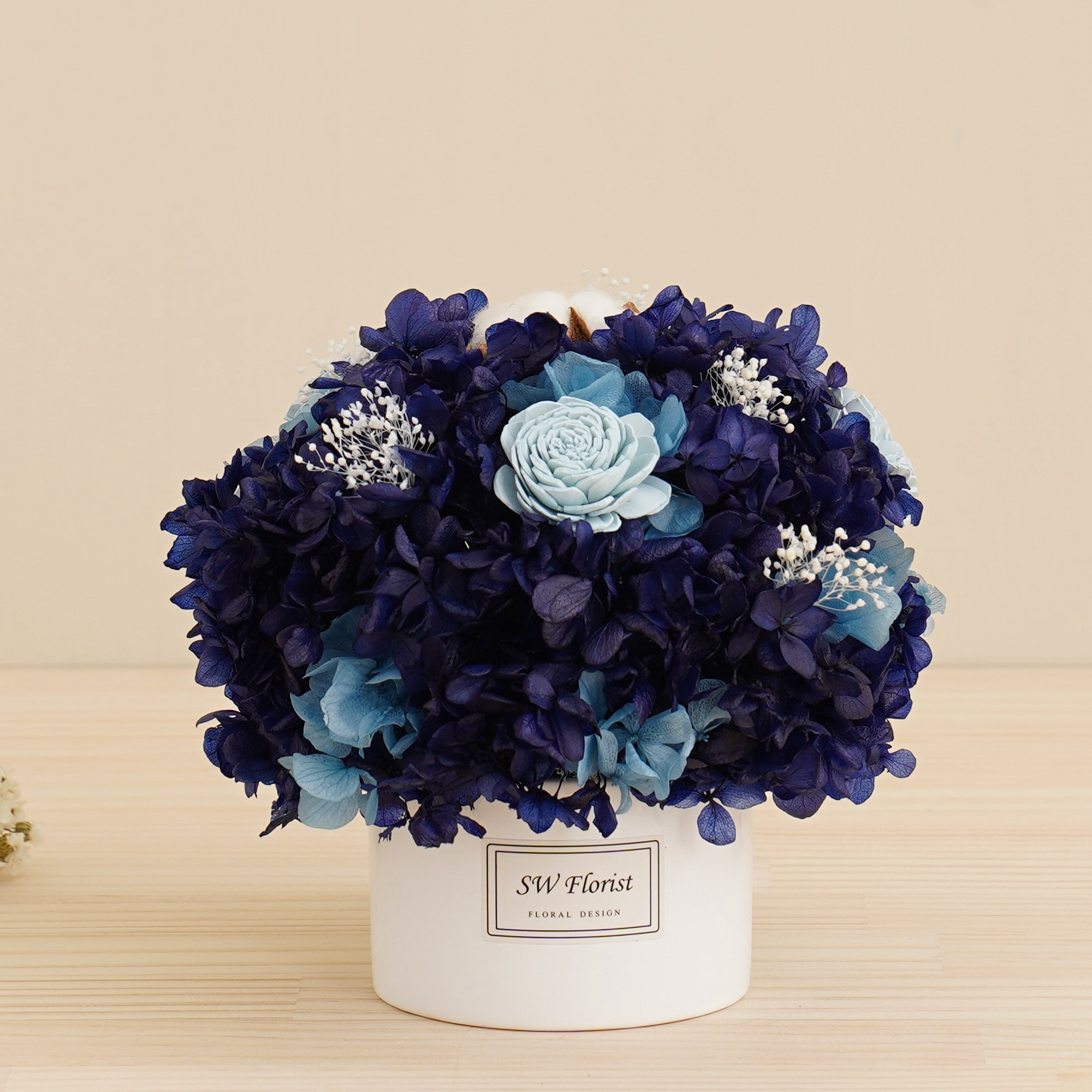 ｜經典款不凋花桌花 永生花 乾燥花 桌花設計 海底最深處款 中型桌花 白盆｜