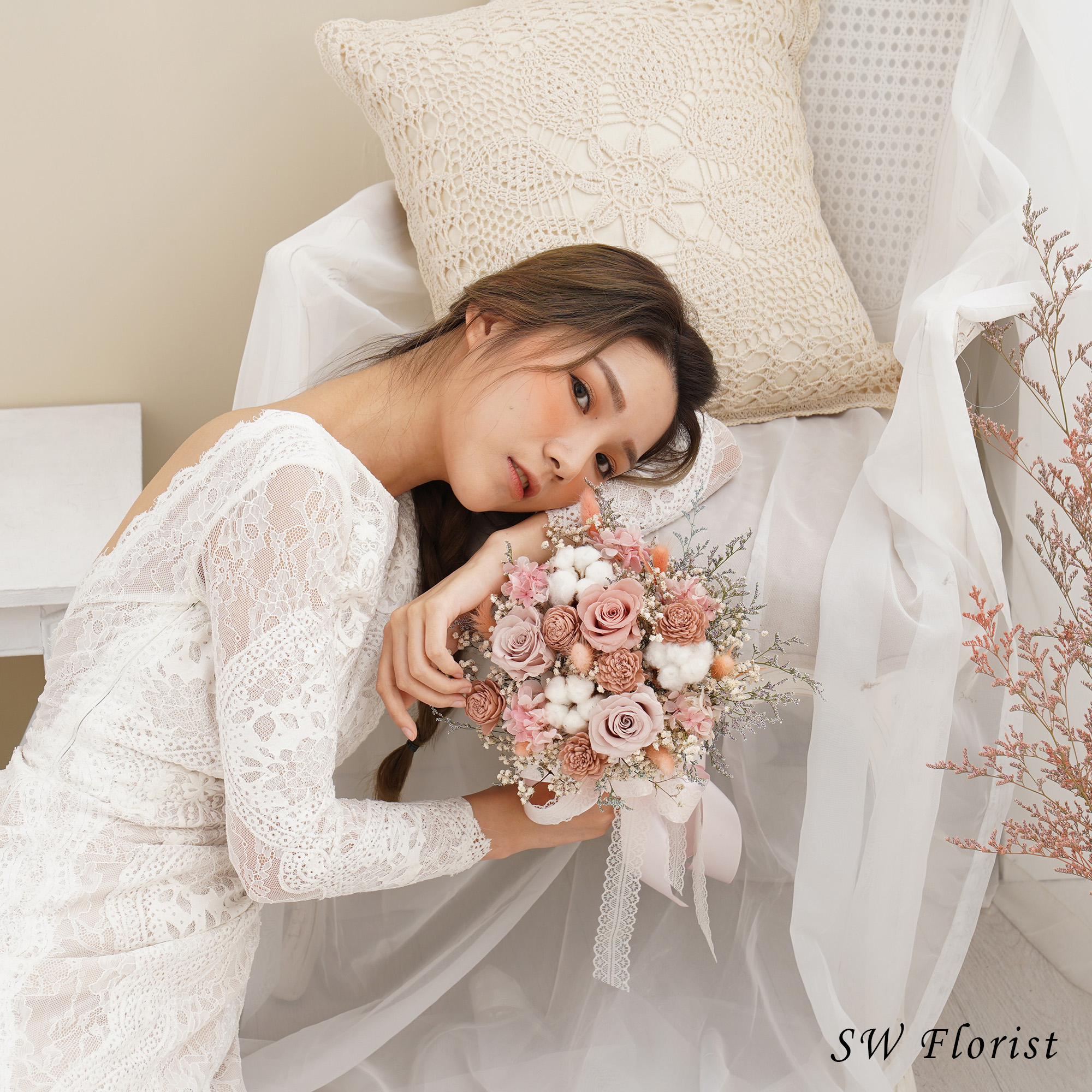 ｜新娘捧花 永生花 婚紗捧花 乾燥花  裸色系奶茶色 甜美夢幻風格｜日式放射形 人氣款式