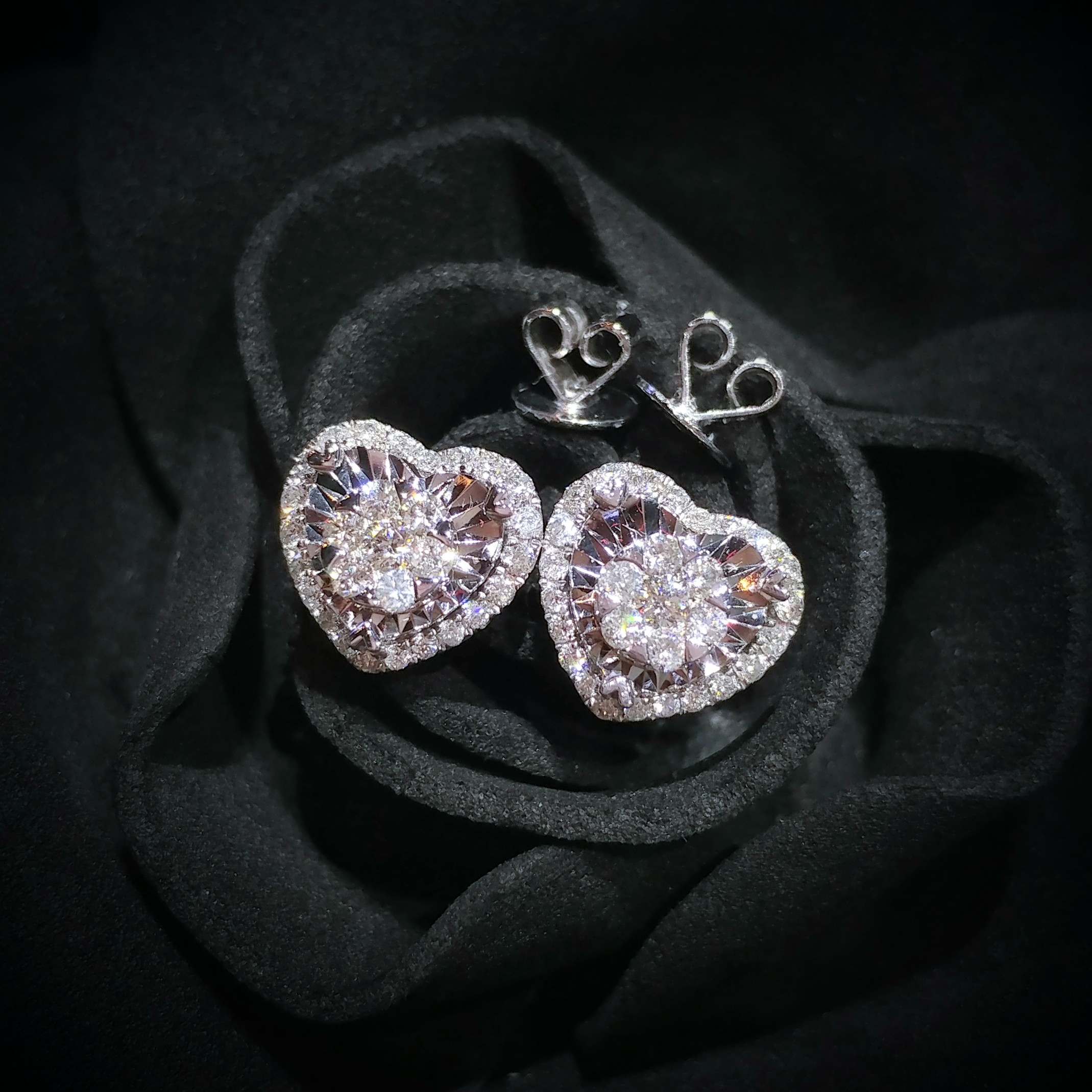 全新18K白金45份心形鑽石耳環