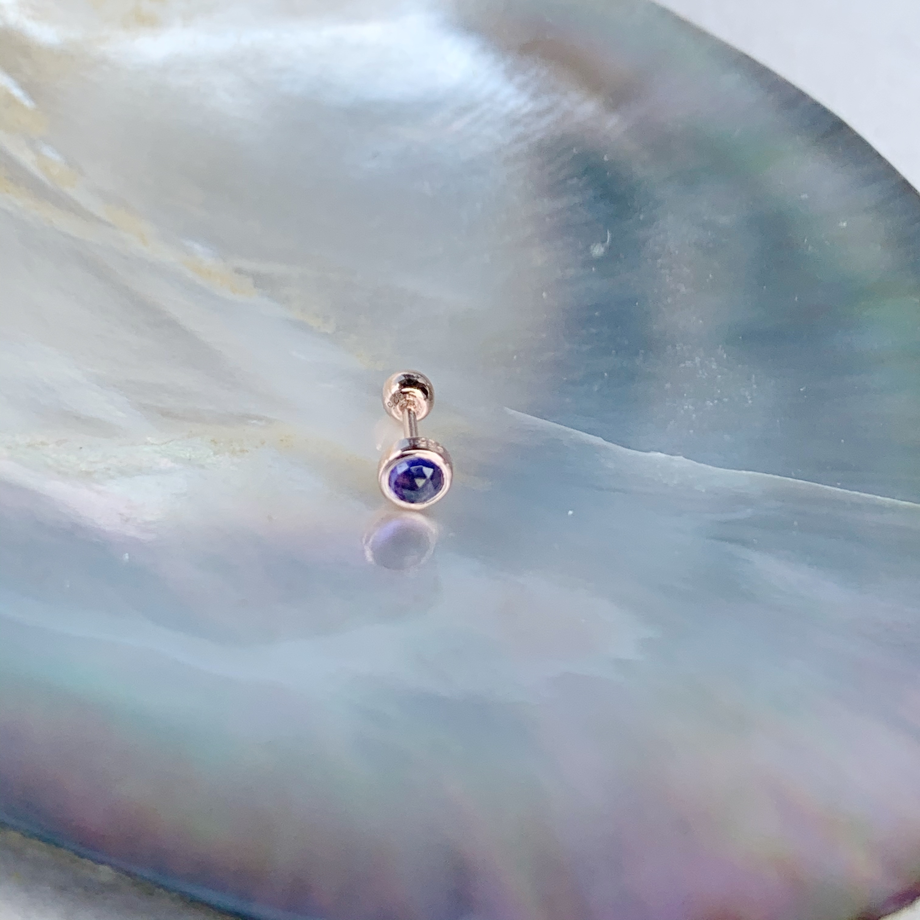 簡約球面小圓堇青石轉珠耳環