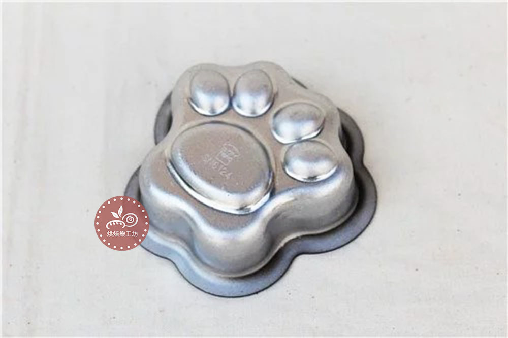 Paw Shaped Cake Pans Silicone Mould Premium Non-stick Cat Paw