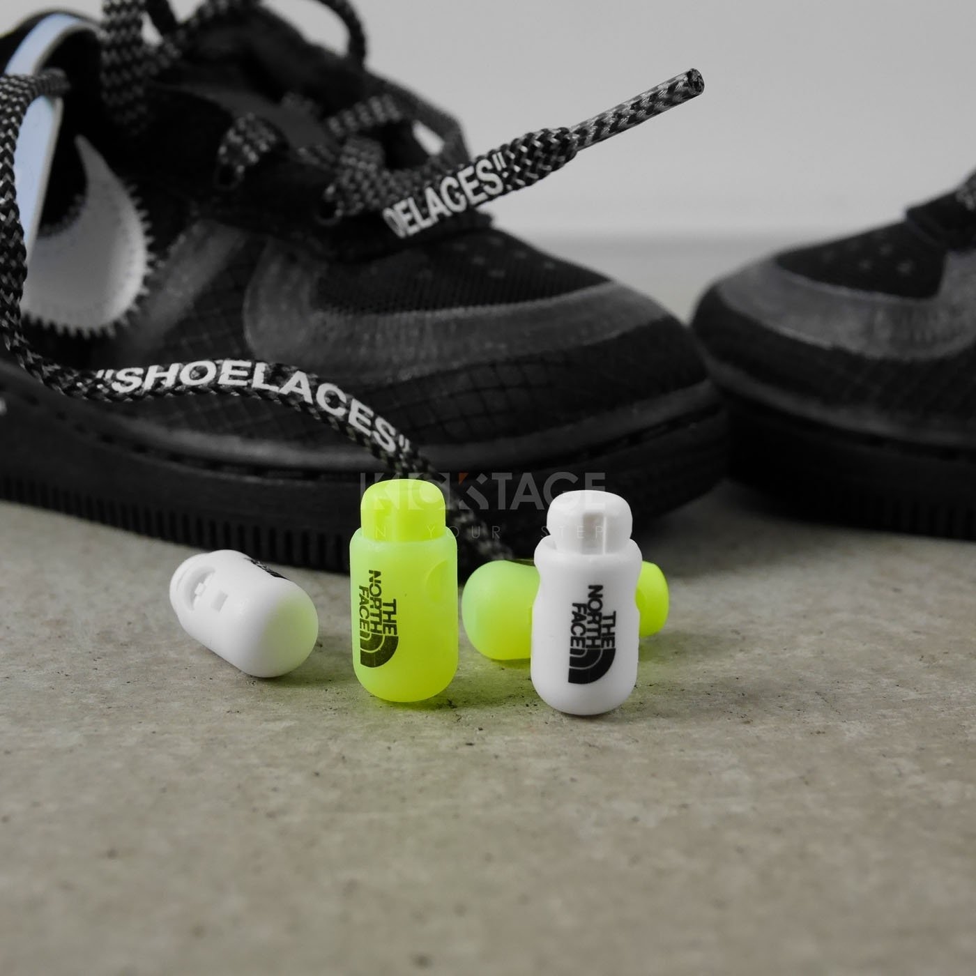 The North Face 塑膠 穿繩束扣 繩帶扣 鞋帶扣 繫鞋帶鈕 調整固定扣 一組兩個 【TNF010】