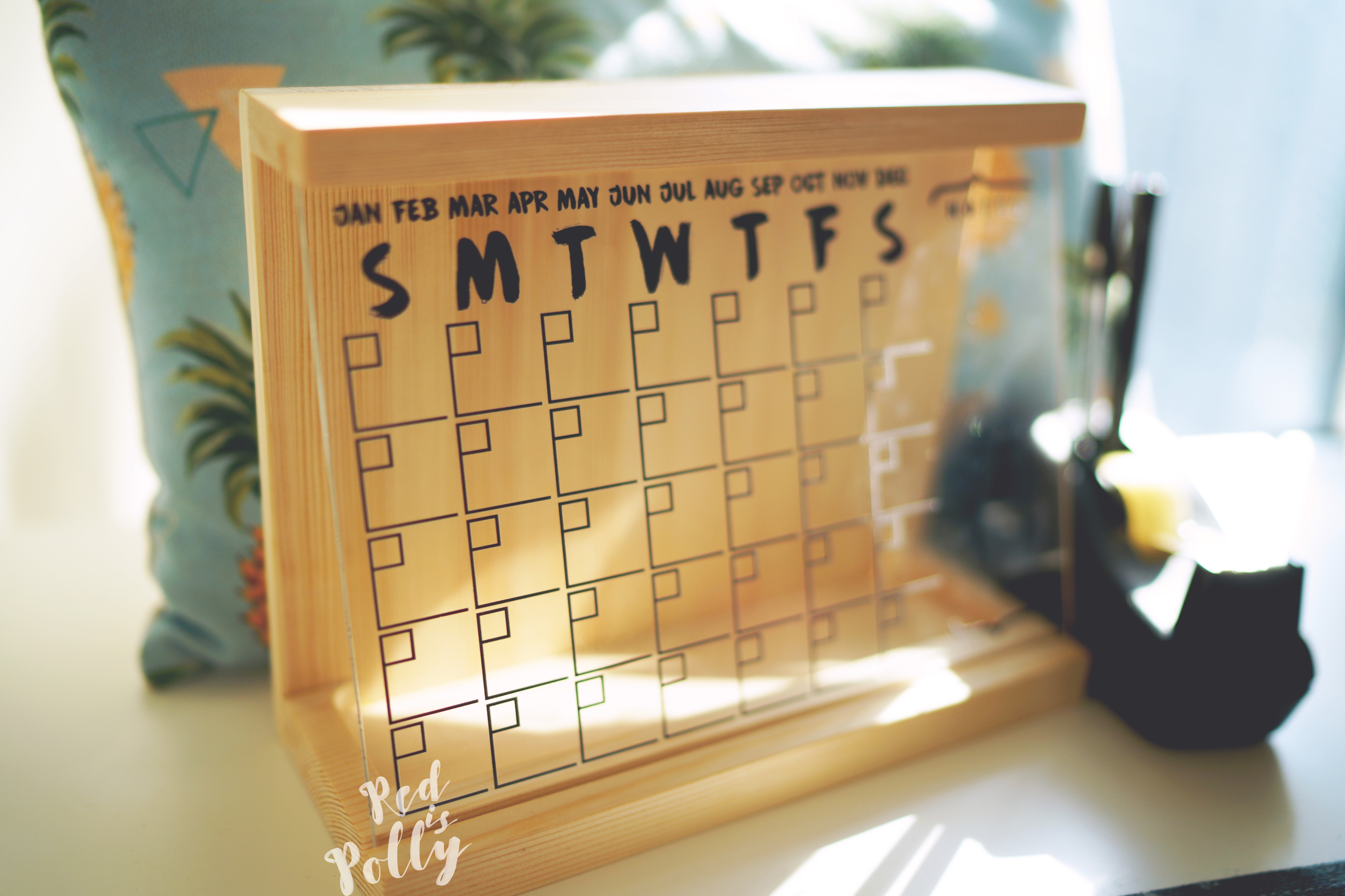 黑色亞加力月曆(座枱版)