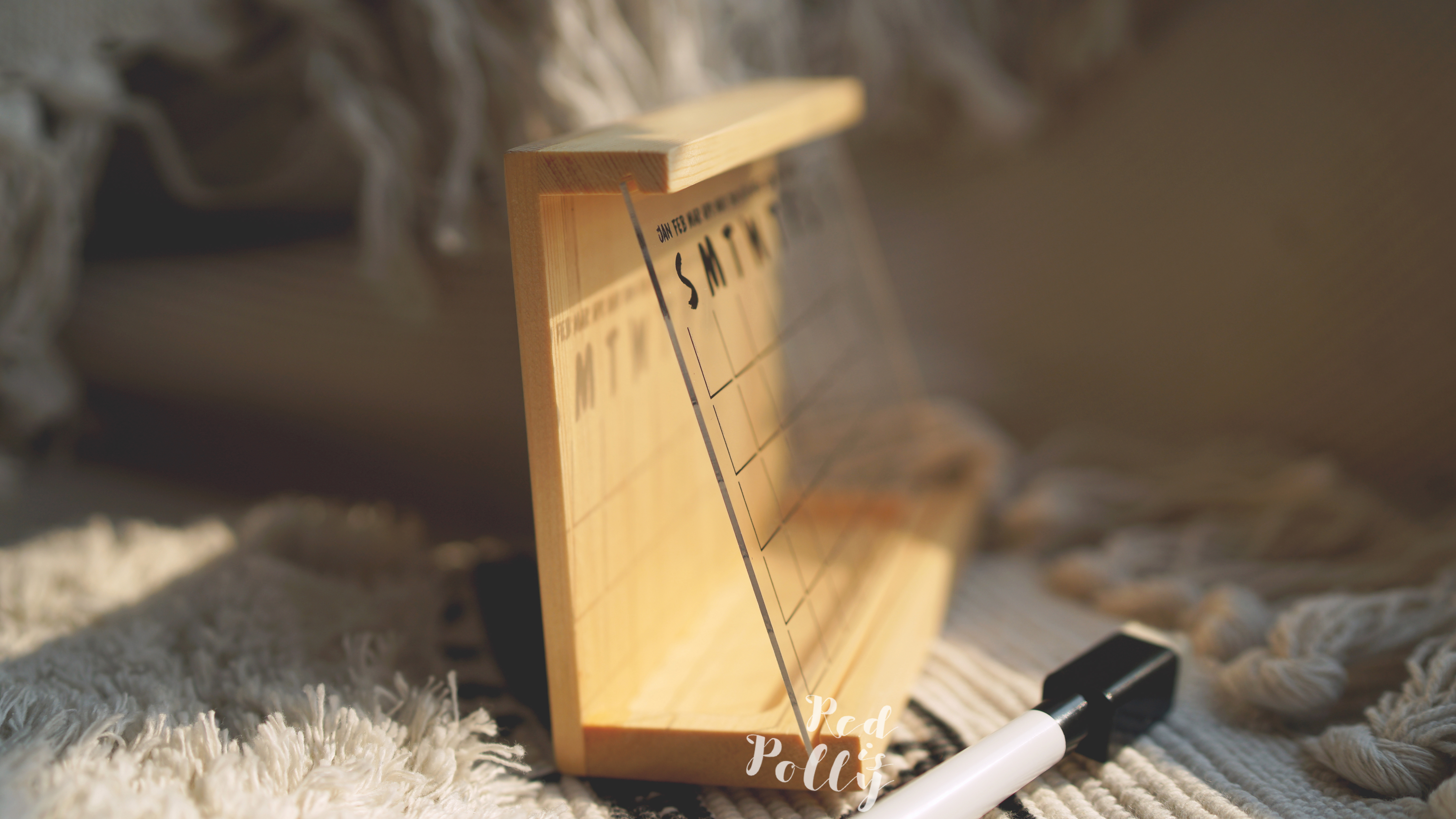 黑色亞加力月曆(限量迷你座枱版)