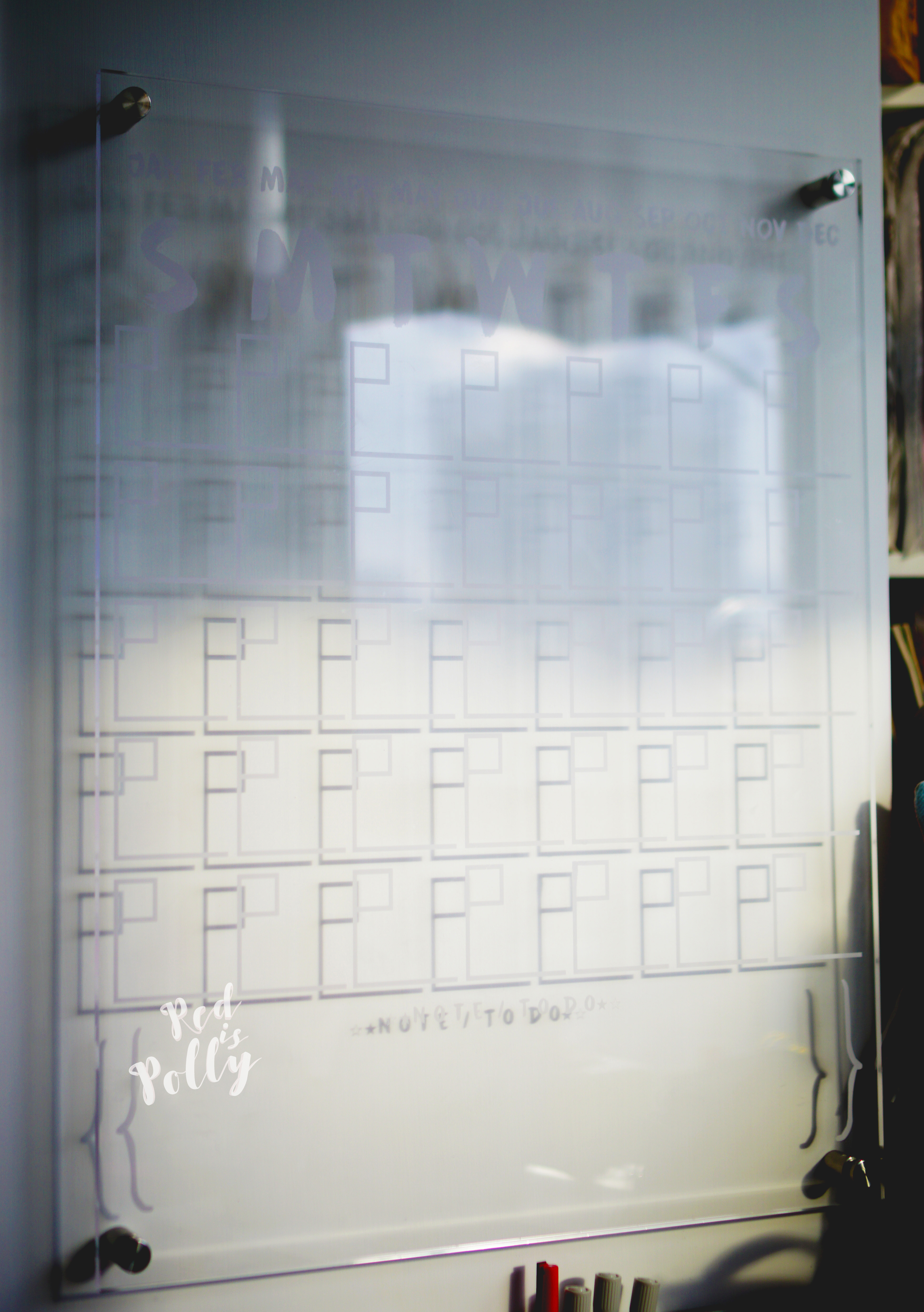 白色亞加力月曆(牆上版)