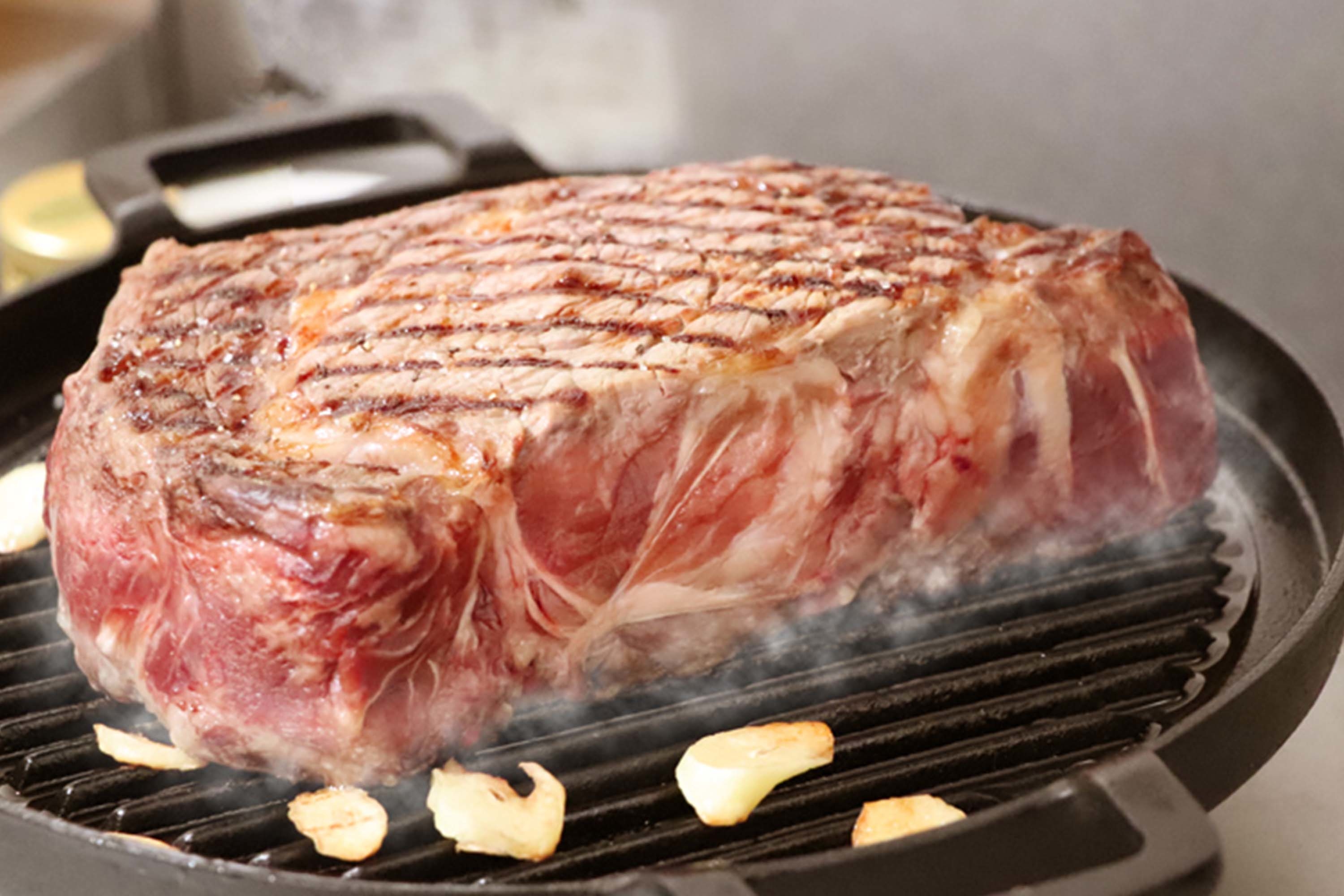 烤肉用的鑄鐵烤盤