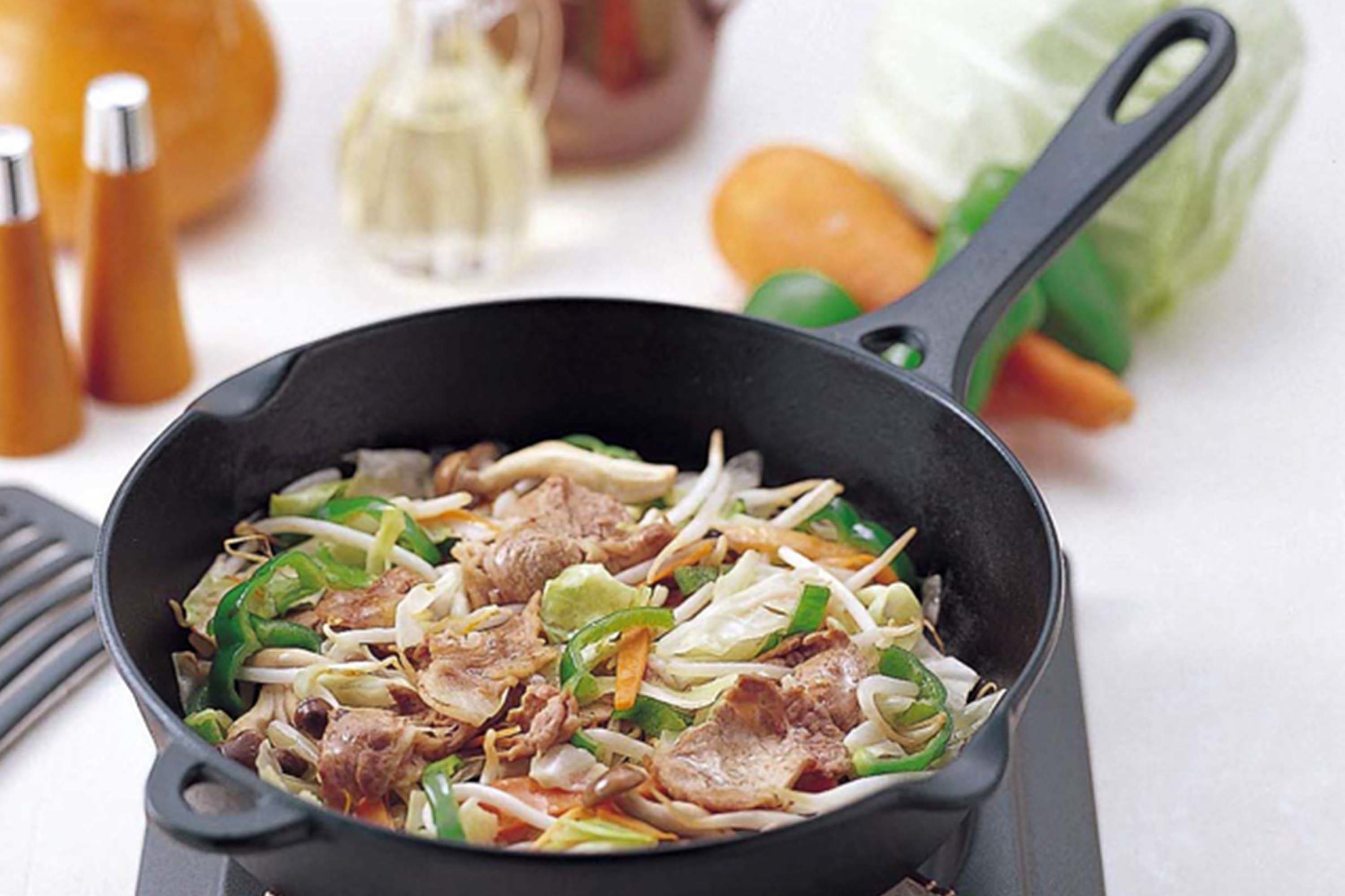 烹飪用的鑄鐵平底鍋