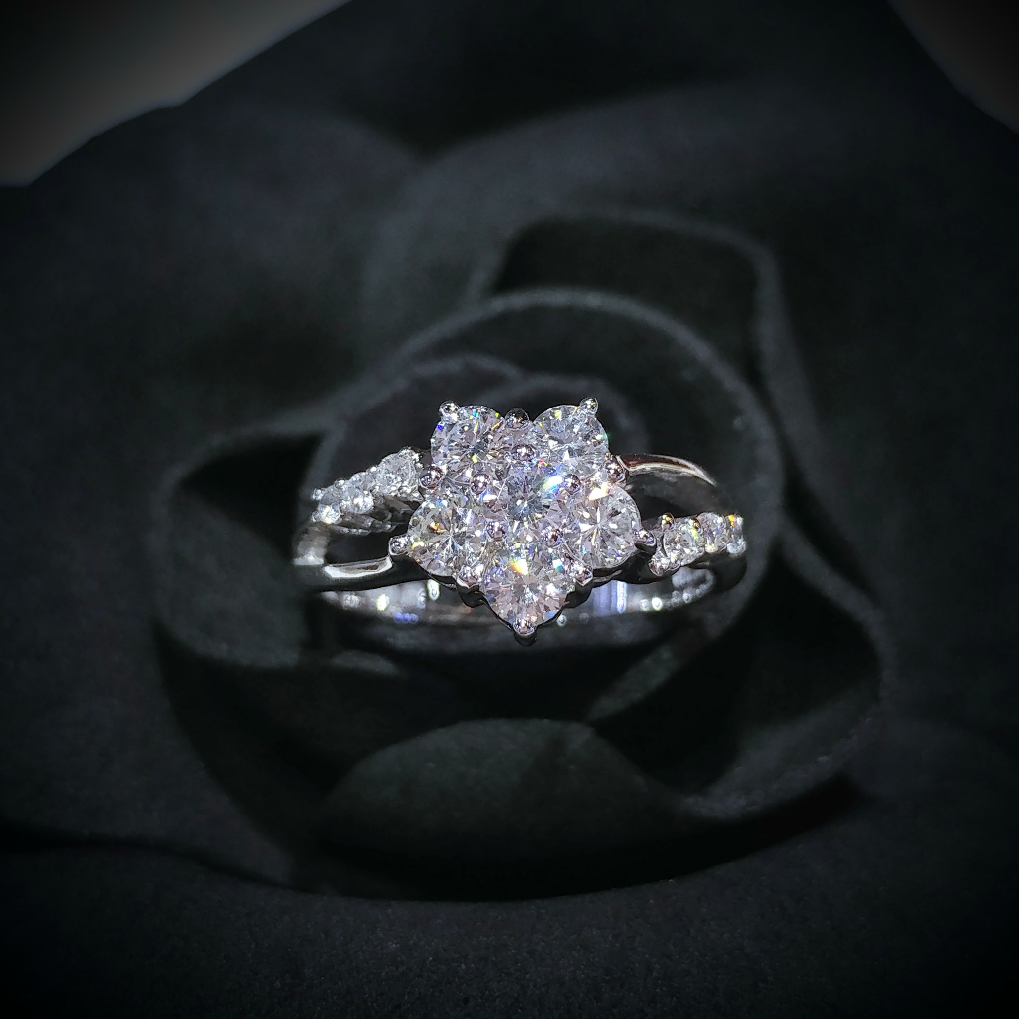 18K White Gold 0.85ct Diamond Ring