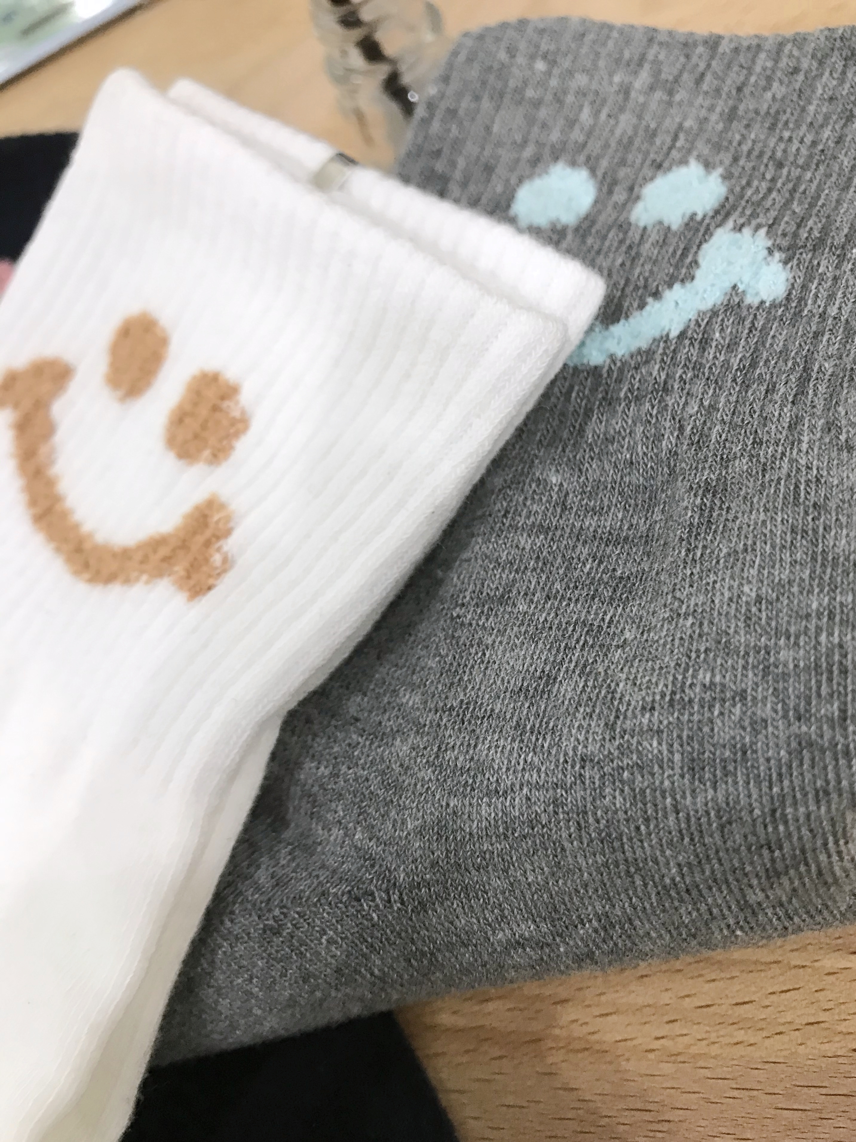 正韓手繪感微笑襪