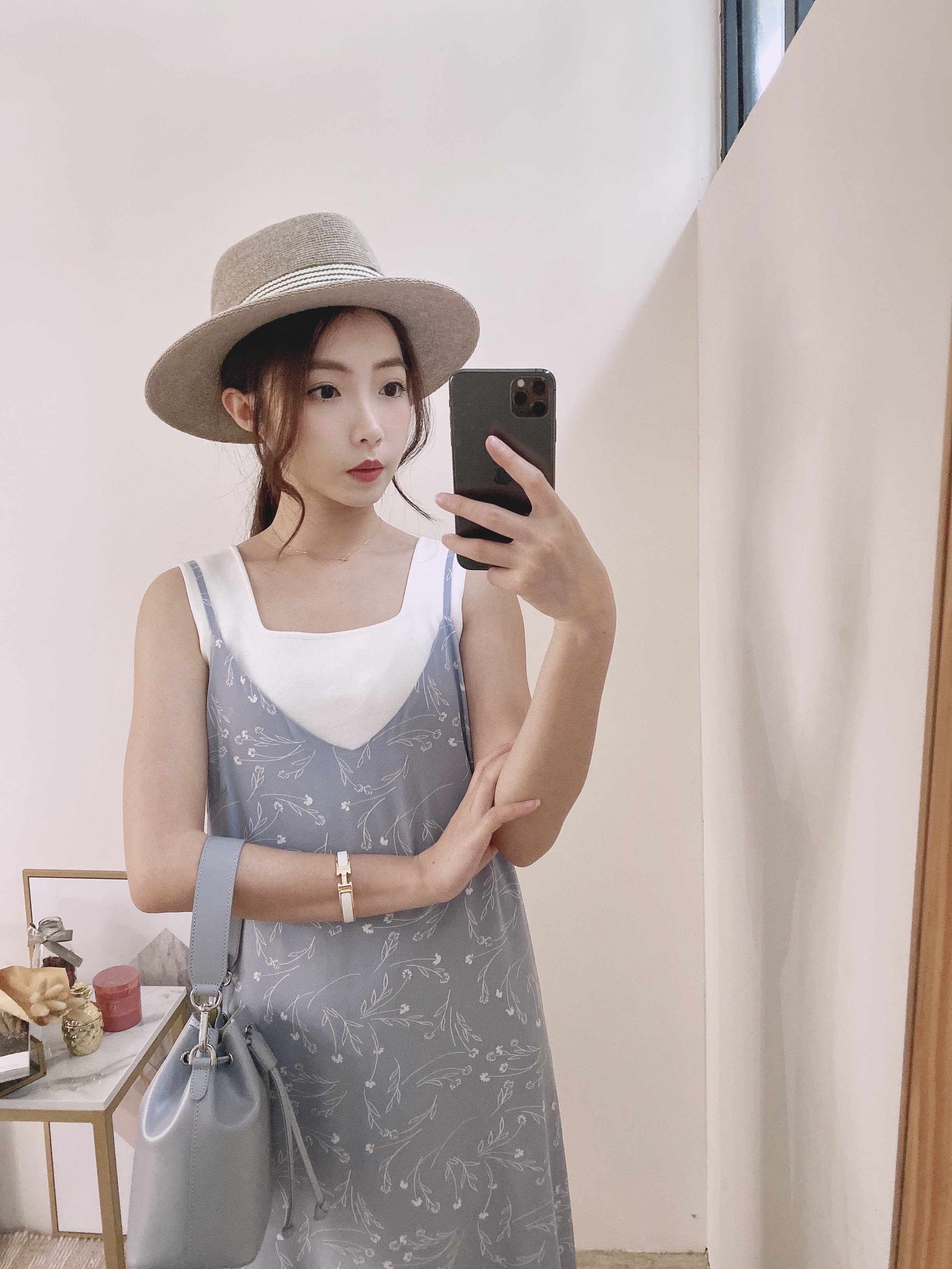 莫內花園神美灰藍線條花紋細肩洋