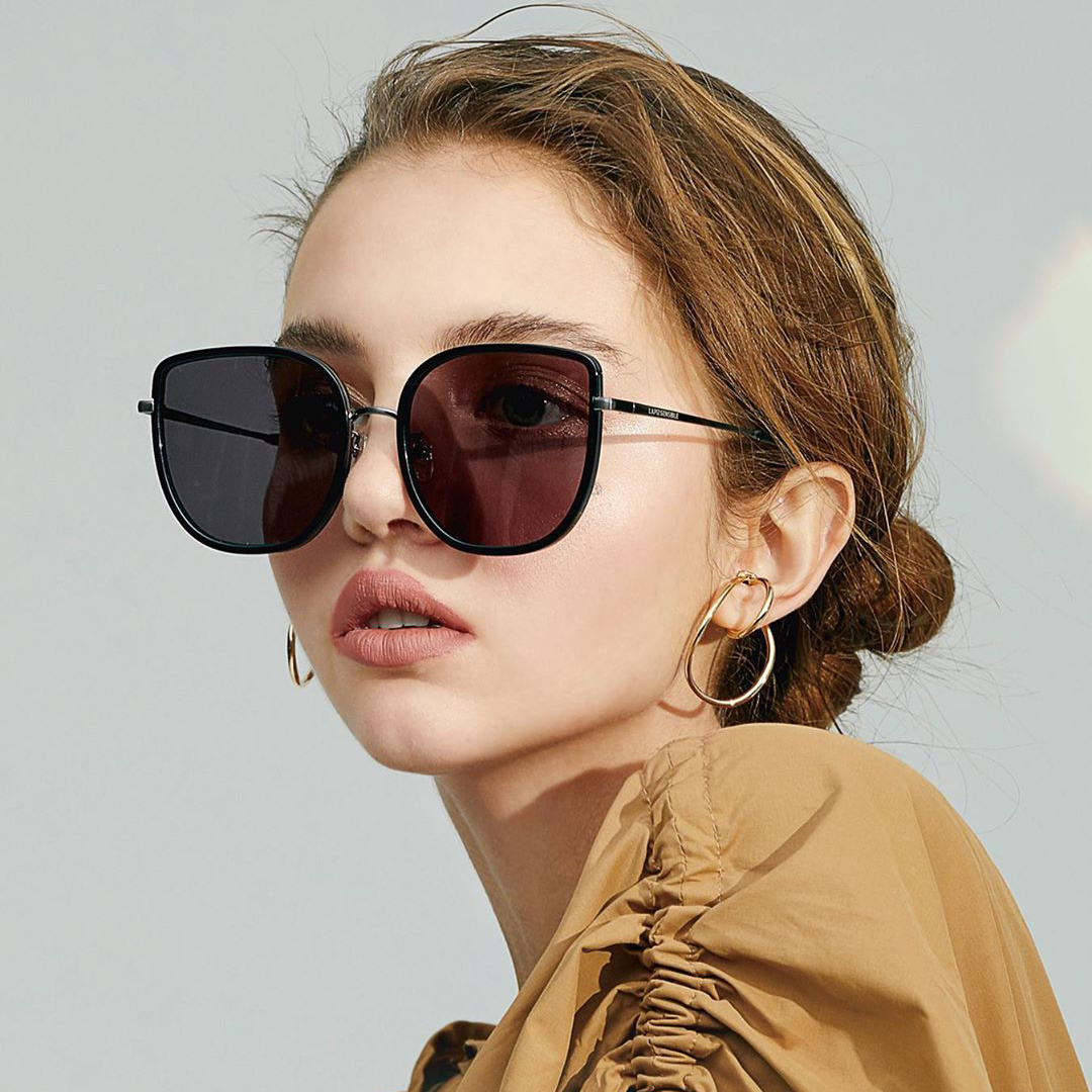 <img src="lapiz-sensible-sunglasses-project-zero.jpeg" alt="lapiz-sensible-sunglasses-project-zero">