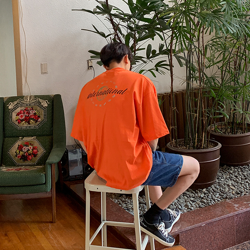 寬鬆地球圖樣短袖上衣 / 橘XL / 不提供退換貨