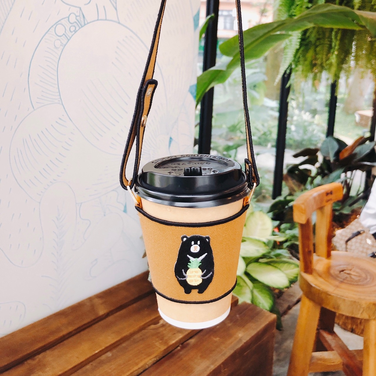 【Littdlework動物園-咖啡色-臺灣黑熊】刺繡飲料提袋