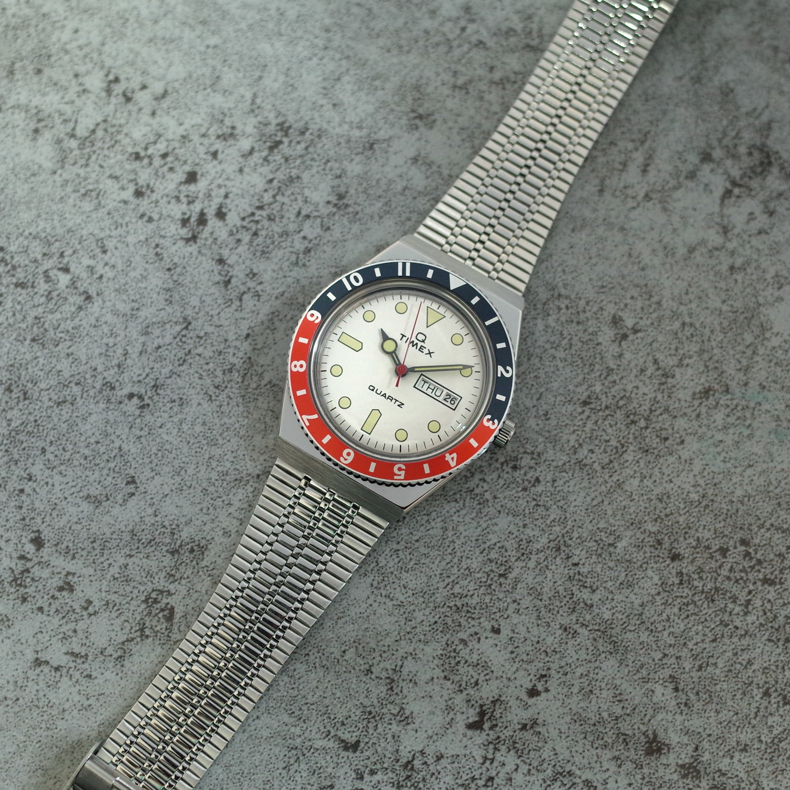 Q Timex 38mm 復刻版 百事圈 白面 石英錶 TW2U61200