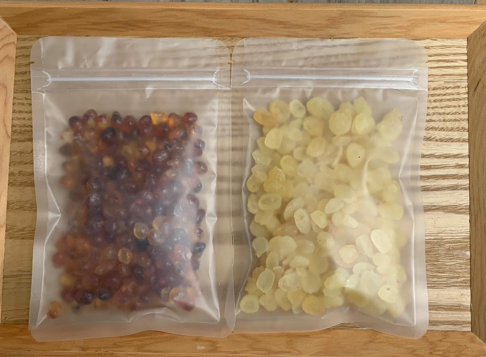 雪 蓮 子 1 包(100克) + 桃 膠 1 包(100克)