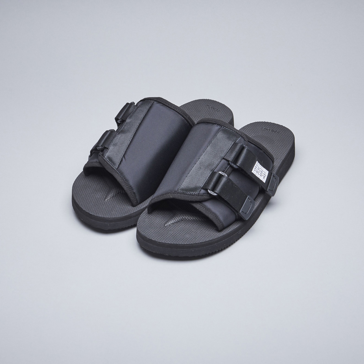 [出清商品售出無退換] SUICOKE KAW-CAB OG-081CAB 黑色 側扣 麂皮 抗菌內裡 魔鬼氈 拖鞋【SK22081CABBK】