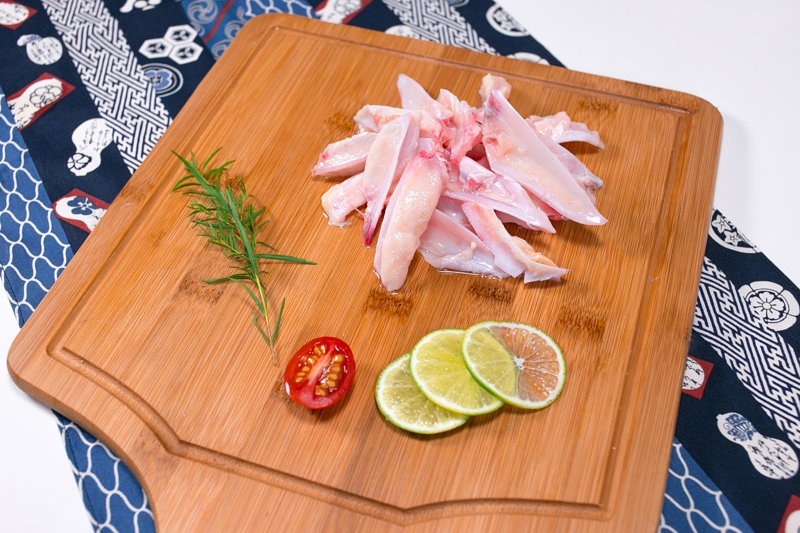 限量雞軟骨/雞舌骨(半斤 300克)