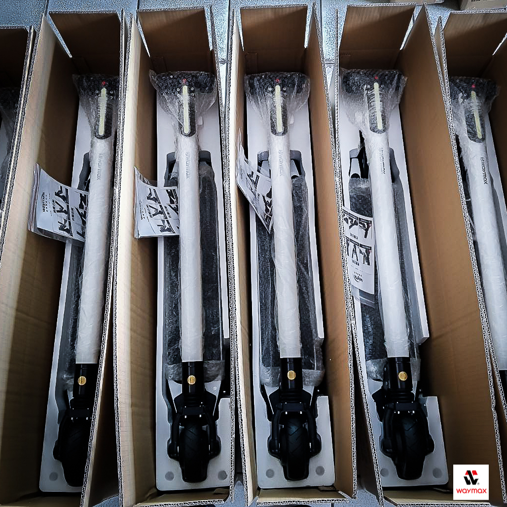 Waymax威瑪專業電動滑板車車廠裝箱出產的電動滑板車