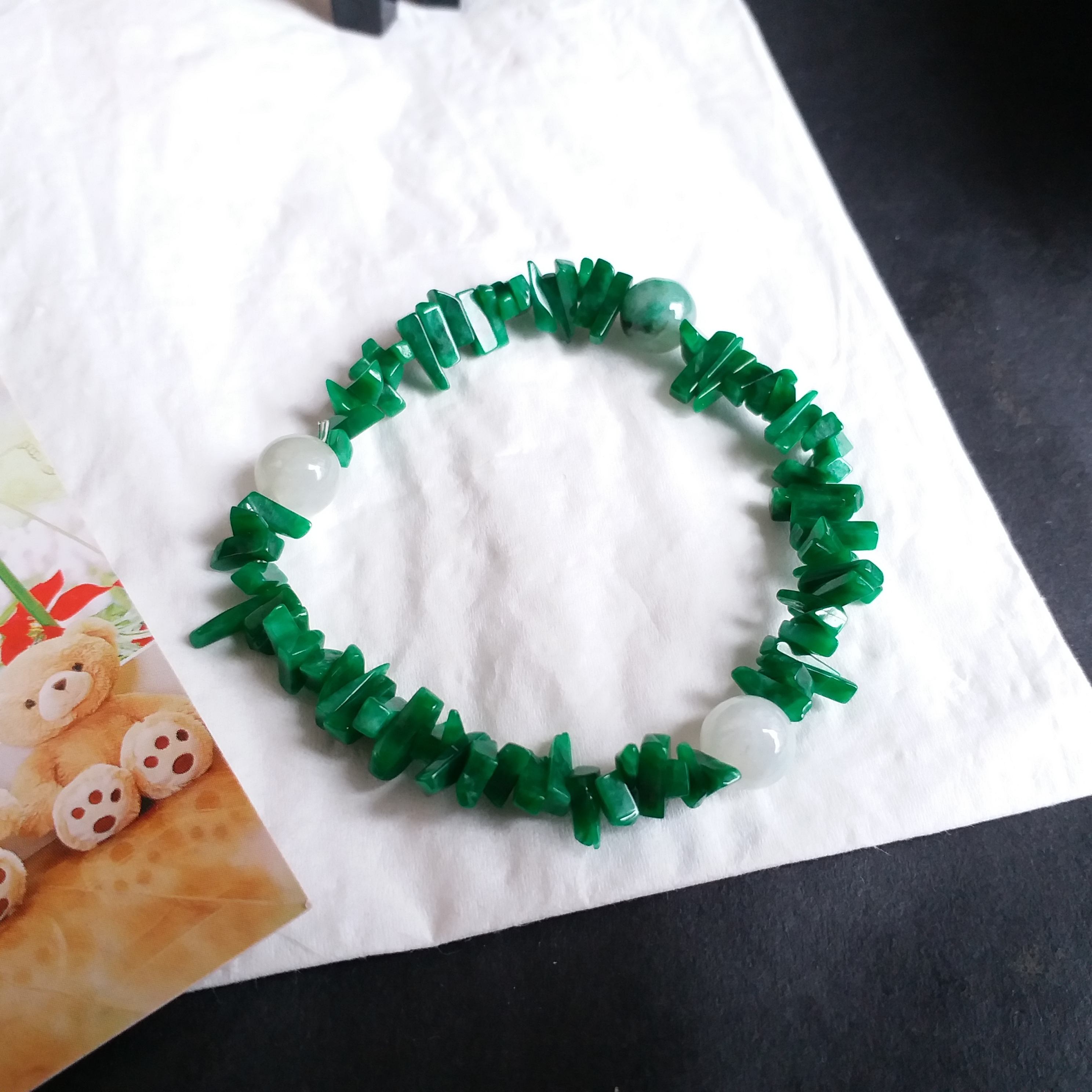 J1753 辣綠隨形手串