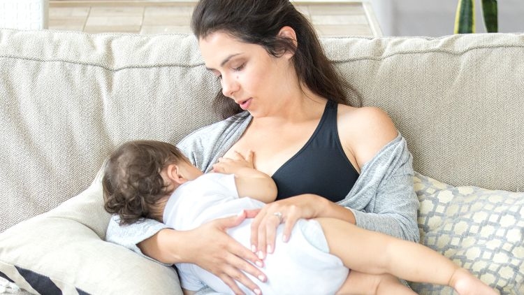 Medela nursing sleep bra, 兒童＆孕婦用品, 護理及餵哺, 護理及餵哺