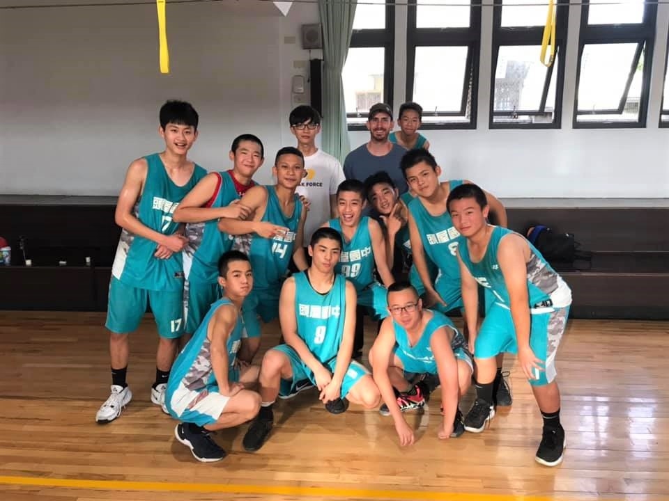 頭屋國中籃球隊