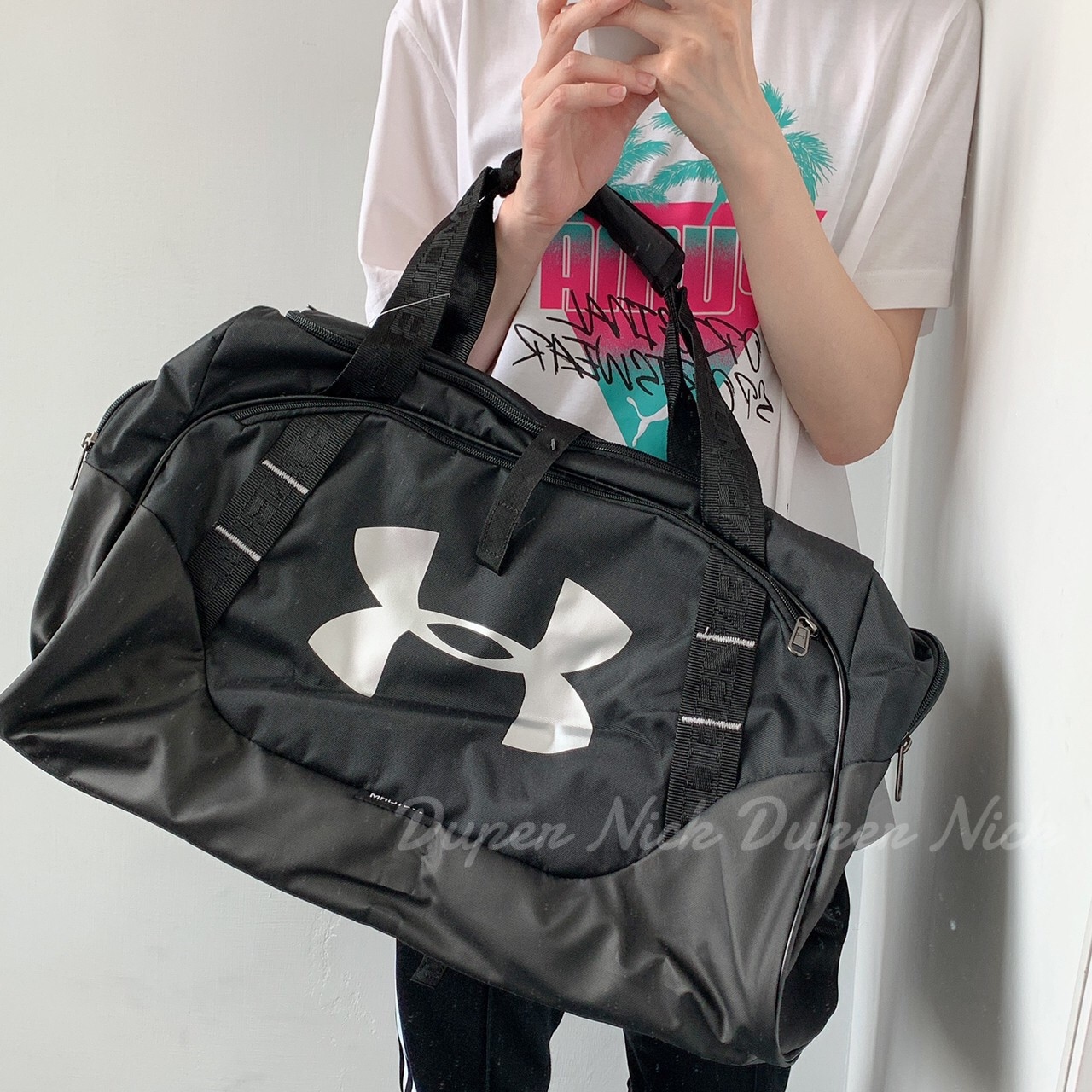 UNDER ARMOUR 行李袋