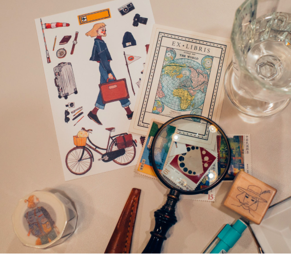 城市行者女孩明信片｜甜蜜生活