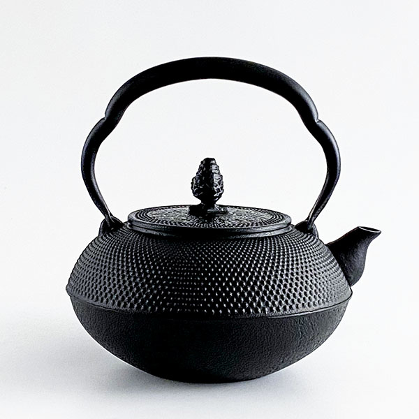 【岩鑄】平六玉珠 鐵壺1.3L