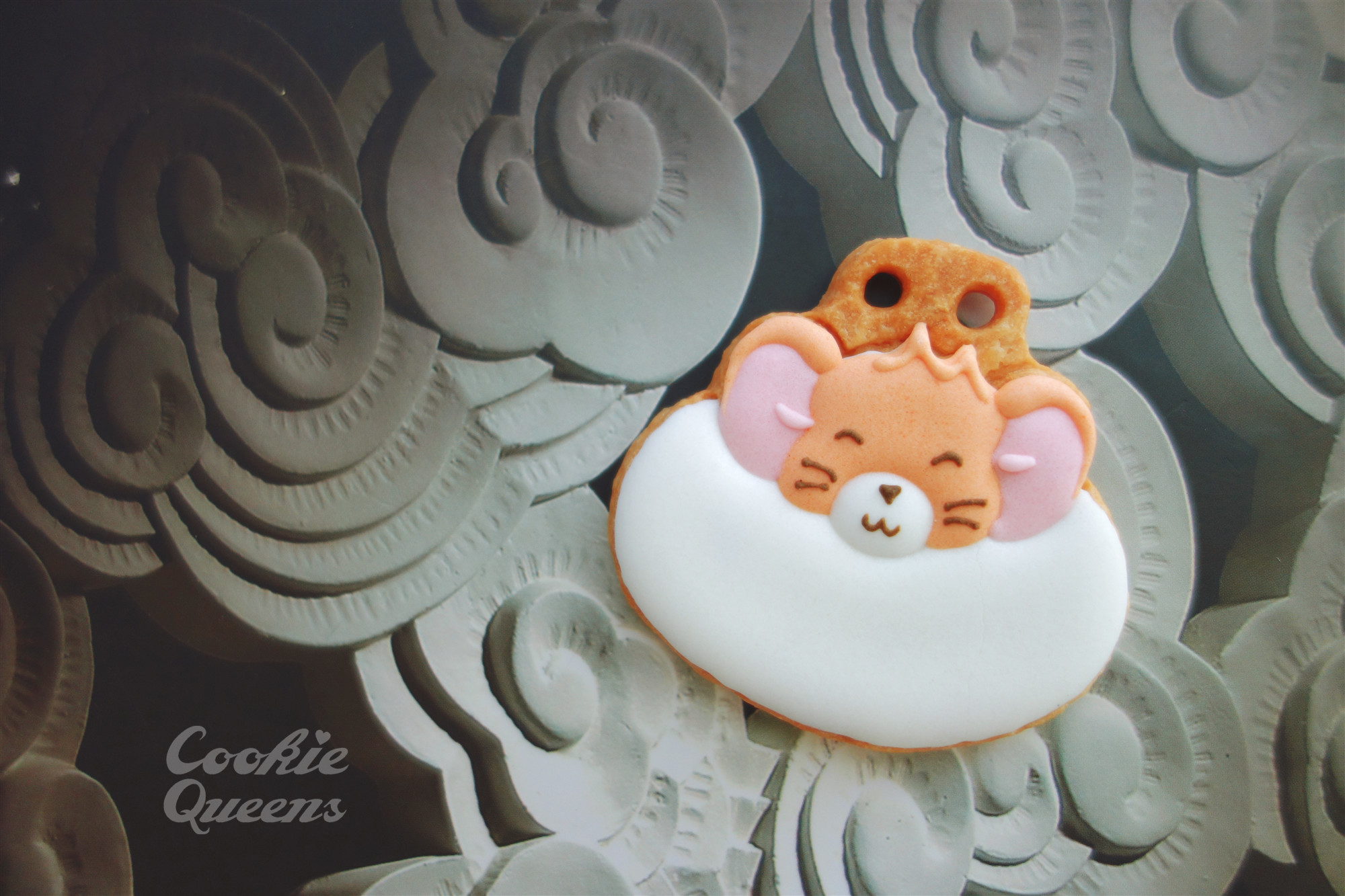 <img src="Hello-Kitty-on-cookies-cute-baby-sugar-cookies.jpeg" alt="正版-凱蒂貓-收口水-收涎-收延-餅乾-三麗鷗">