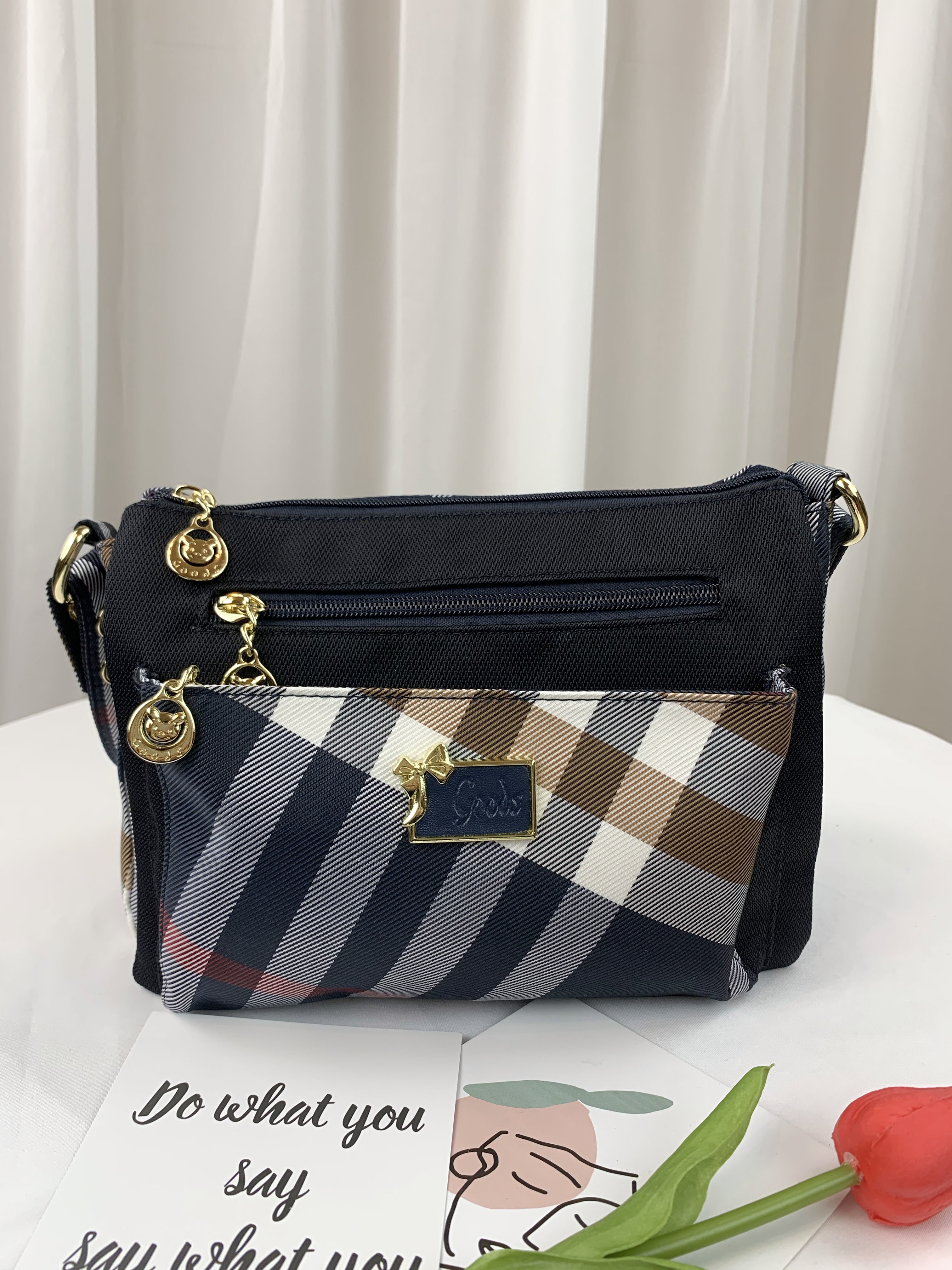 GOODS 大格黑 經典拼色防潑水肩背包 / 側背包 #1952