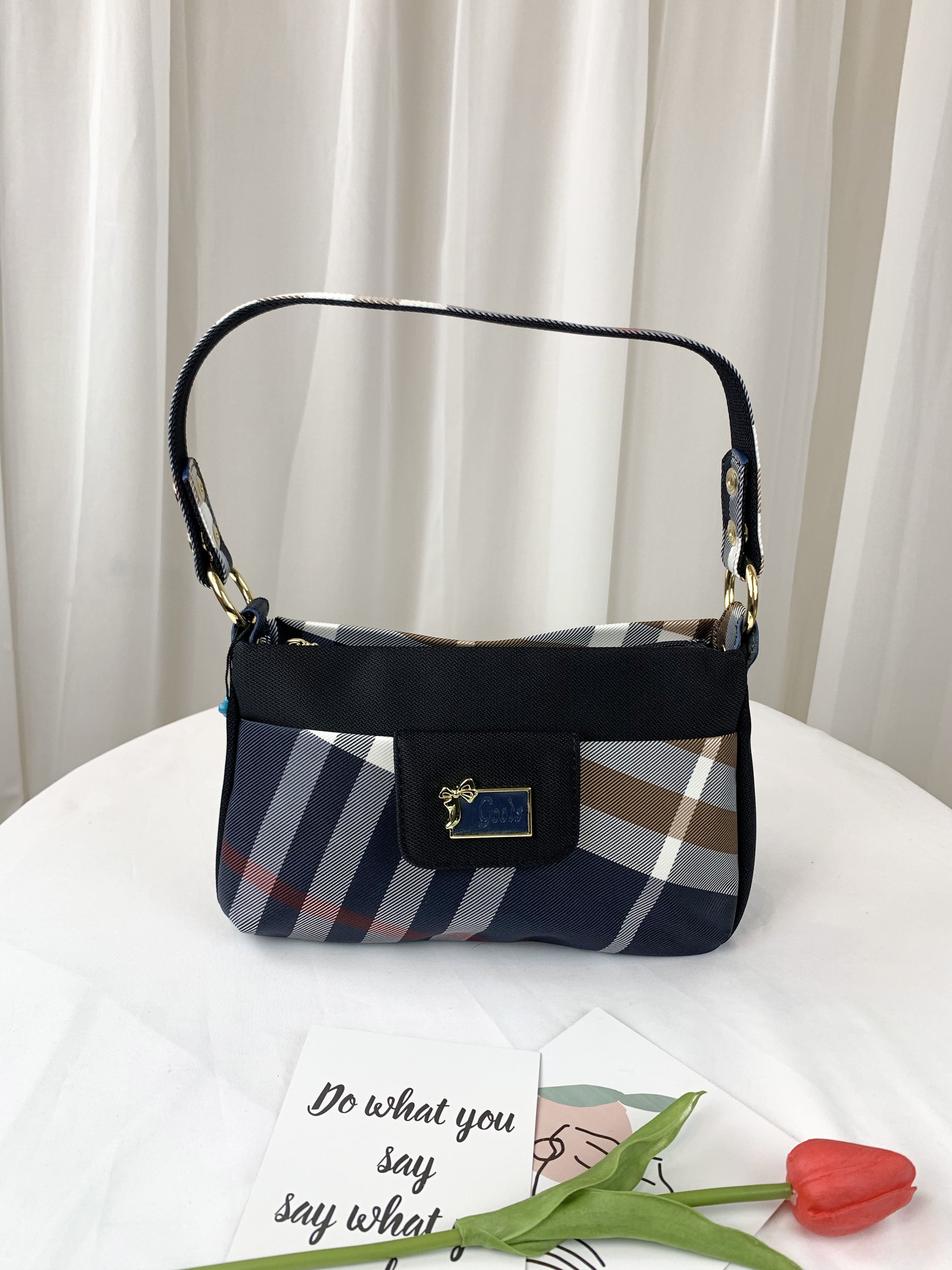 GOODS 大格黑 經典拼色防潑水肩背包 / 側背包  #29549