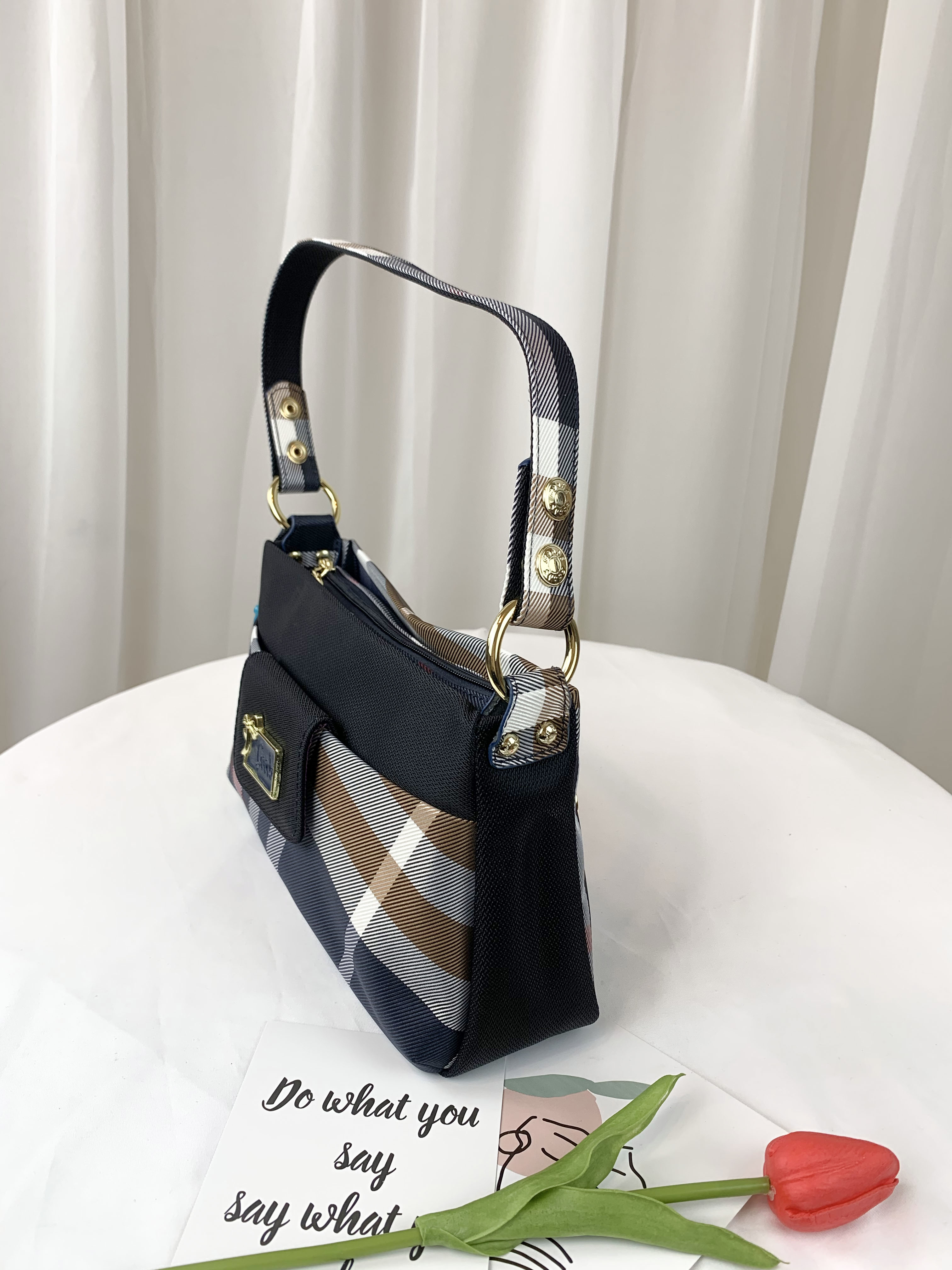 GOODS 大格黑 經典拼色防潑水肩背包 / 側背包  #29549