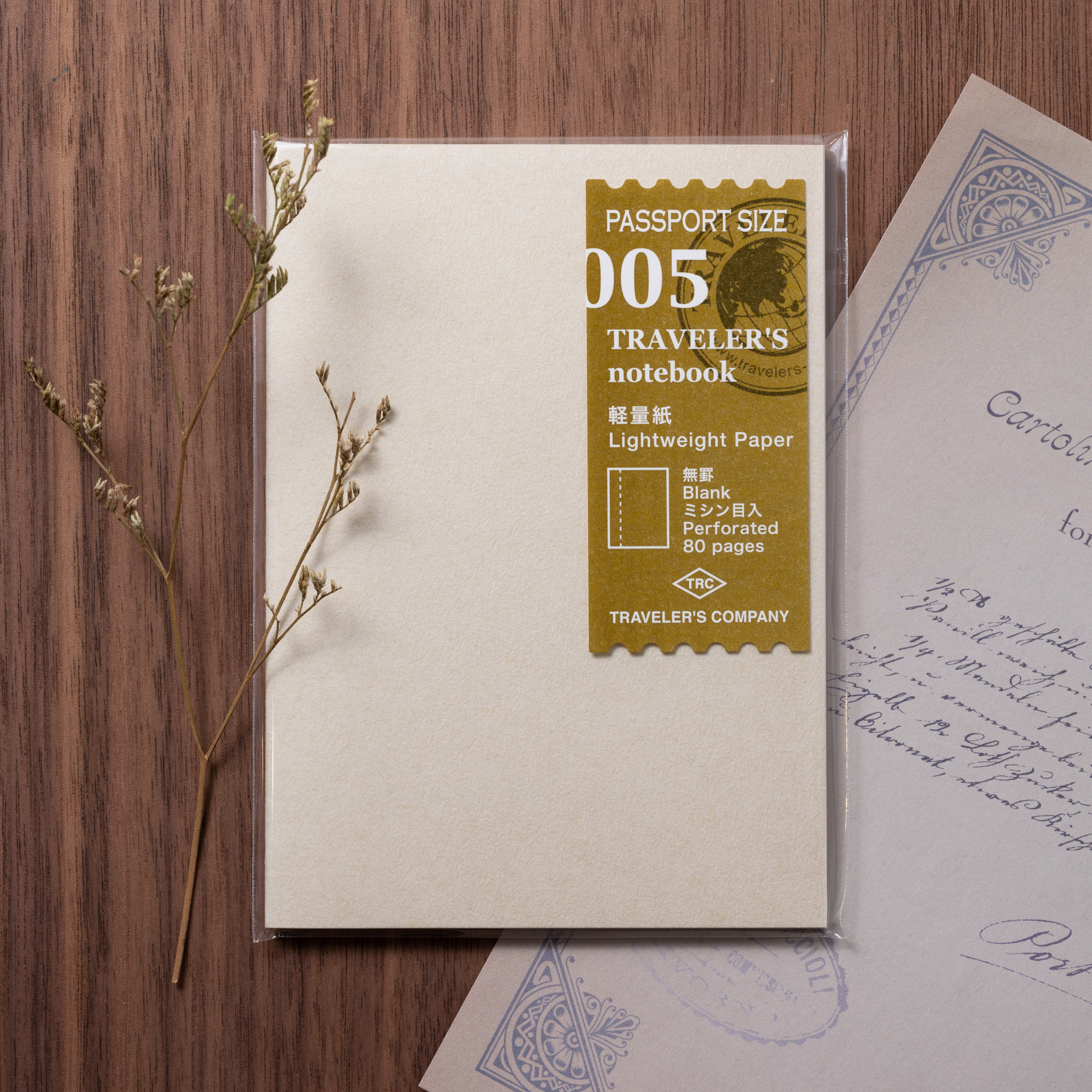 TRAVELER'S notebook (TN) |  005 輕量紙 護照尺寸