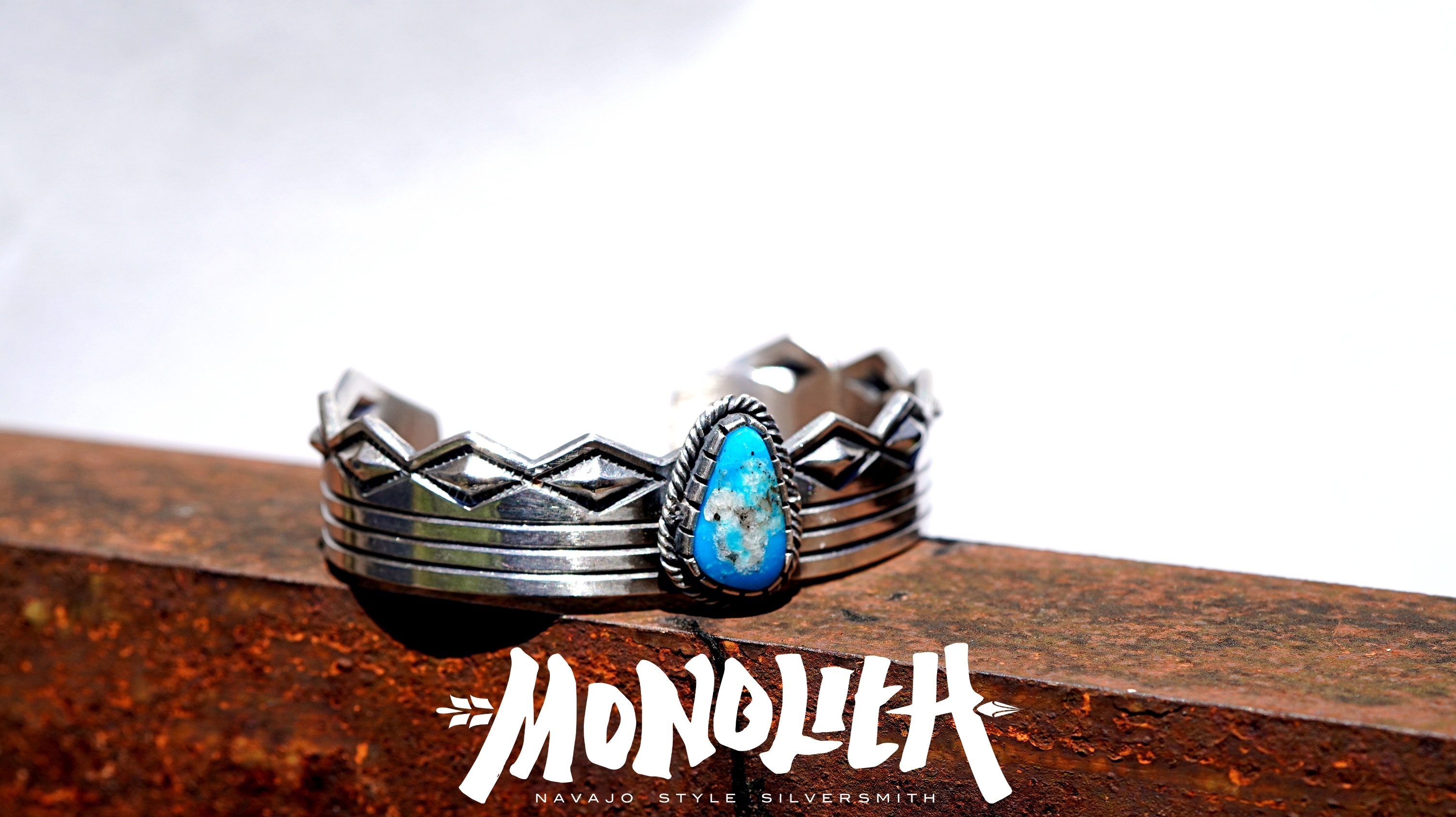 Ithaca peak 凹凸打印【 手環 】