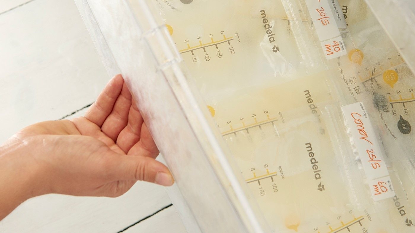 如何儲存、冷藏和解凍母乳