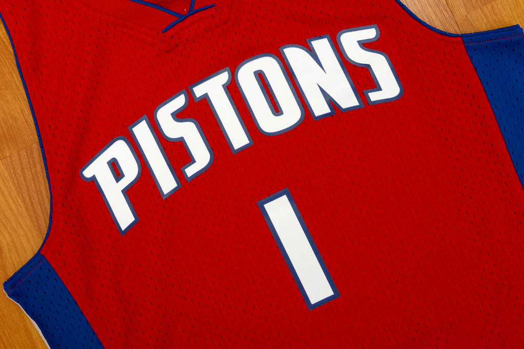 Mitchell & Ness 底特律活塞隊 Allen Iverson 2008-2009 復刻 Swingman 球衣