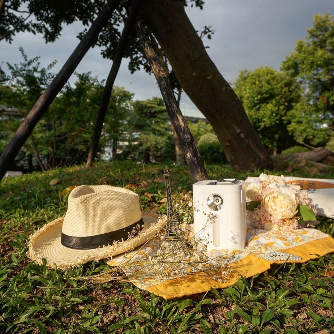 ROOMMI行動充電站