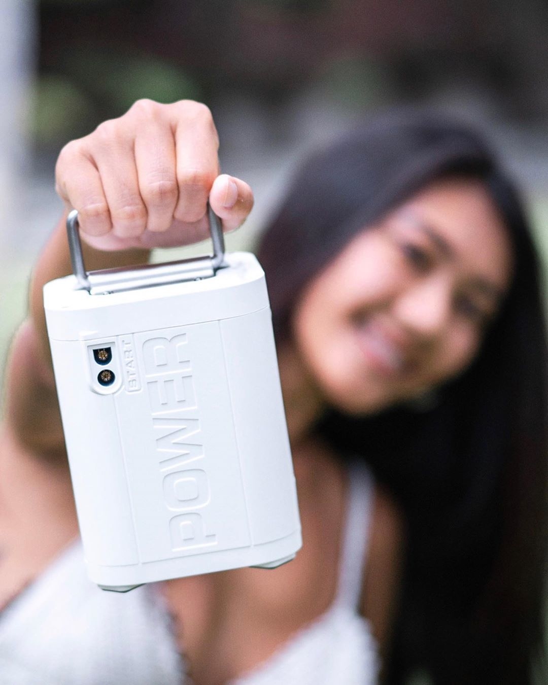 ROOMMI行動充電站