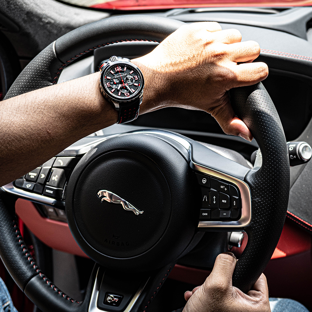 BOLT-68 Heritage 系列 復刻黑紅計時碼錶