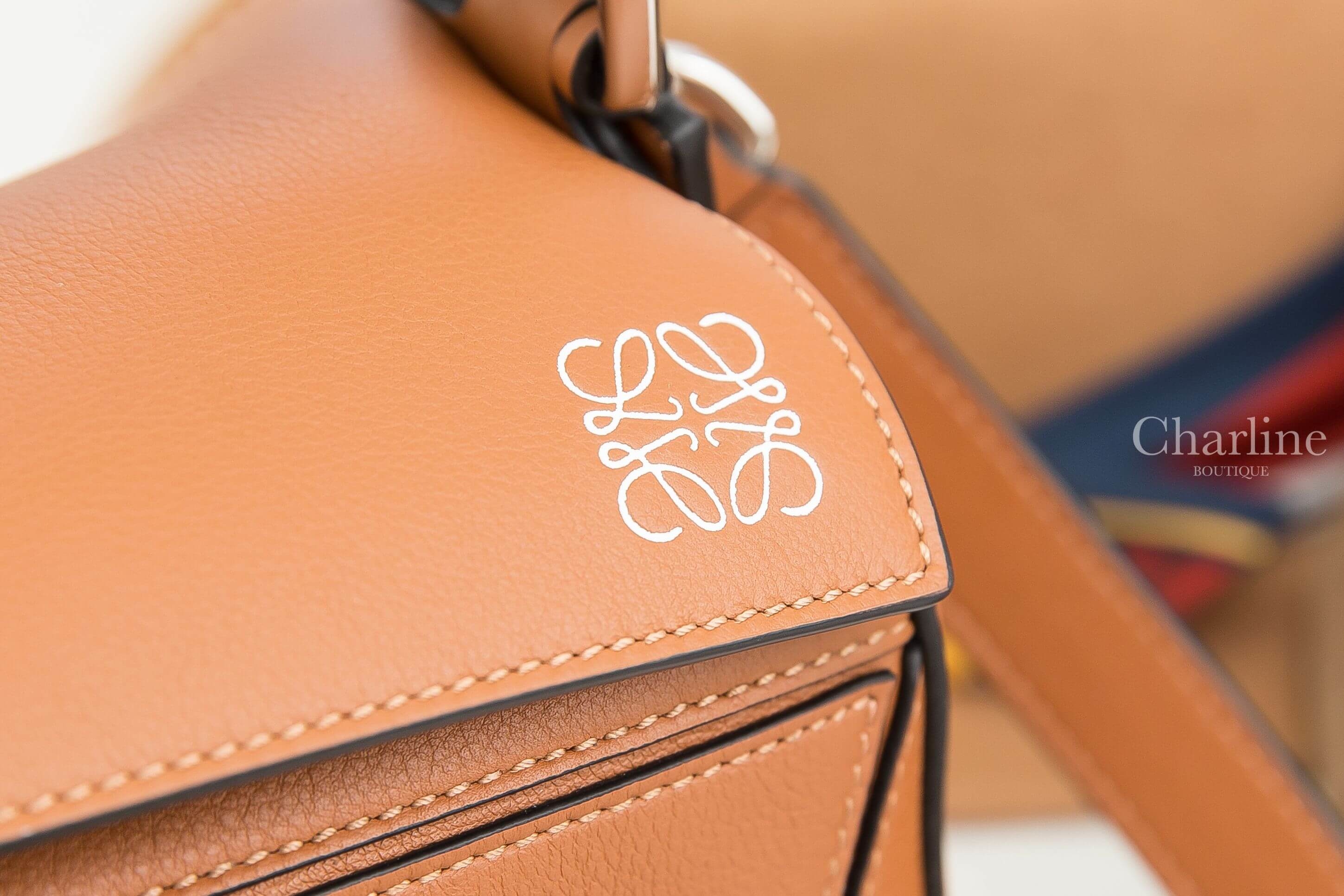 Loewe Puzzle Small Bag 棕褐色小型小牛皮手提肩背包
