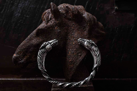 純銀雙馬頭扭結手鐲