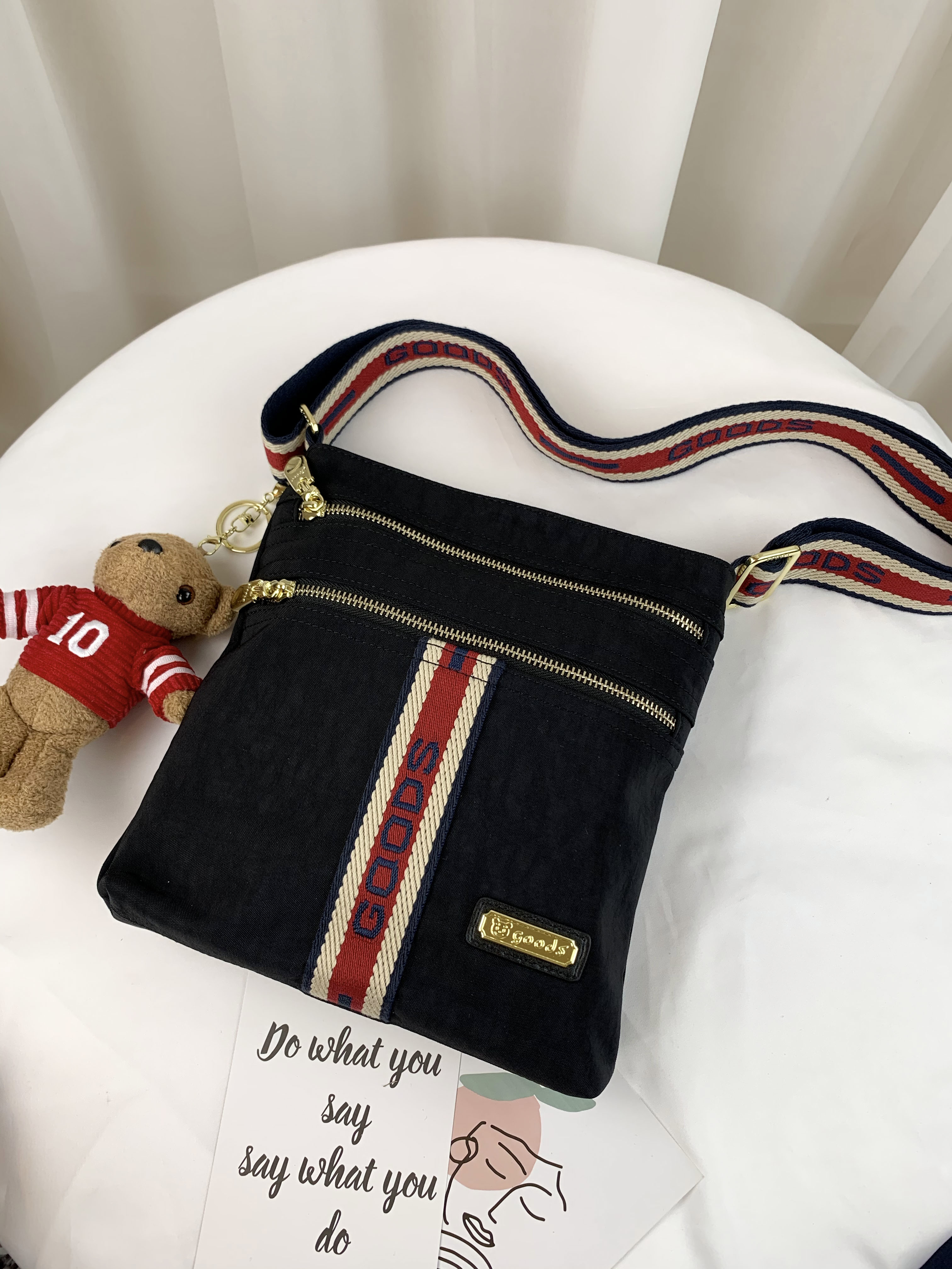 GOODS 織帶黑 小型多層收納側背包 / 手機袋 附小熊吊飾 #2679