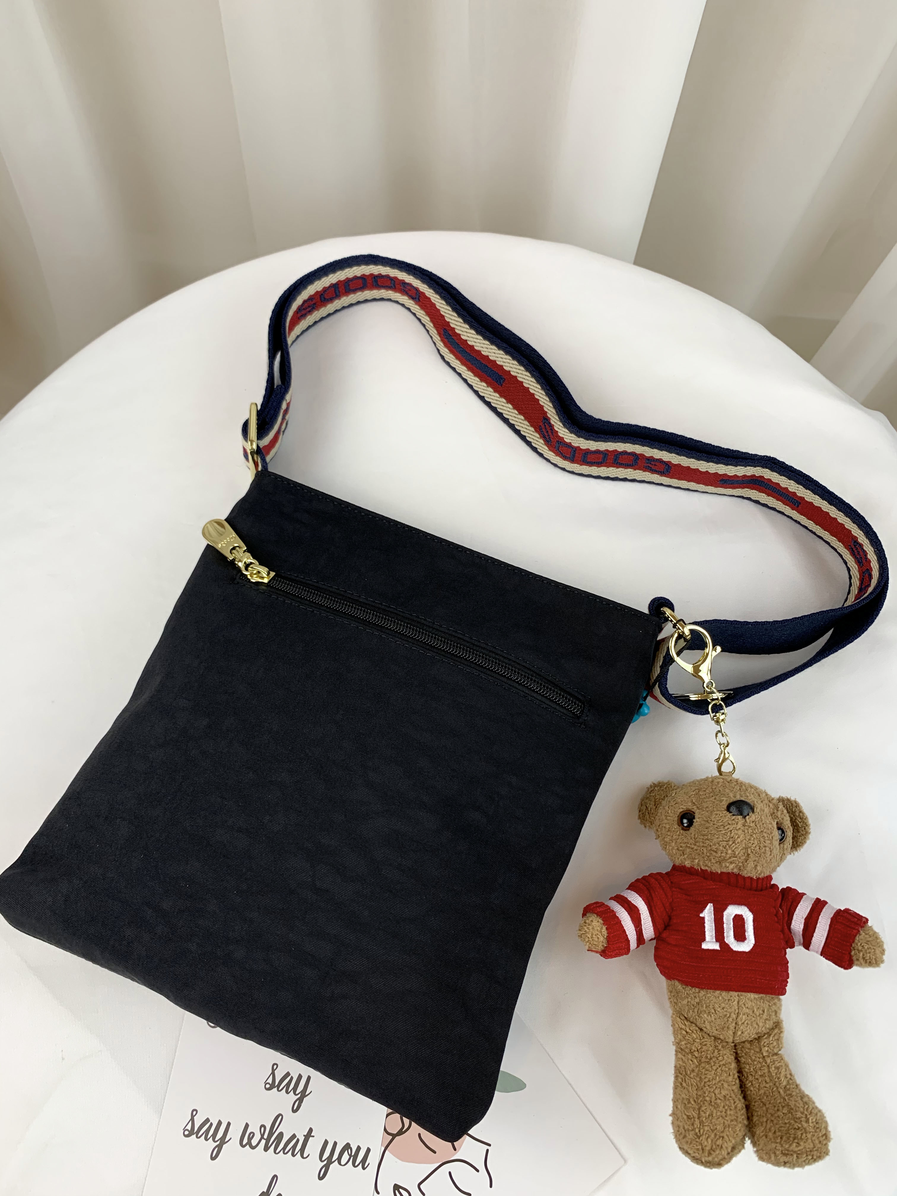 GOODS 織帶黑 小型多層收納側背包 / 手機袋 附小熊吊飾 #2679