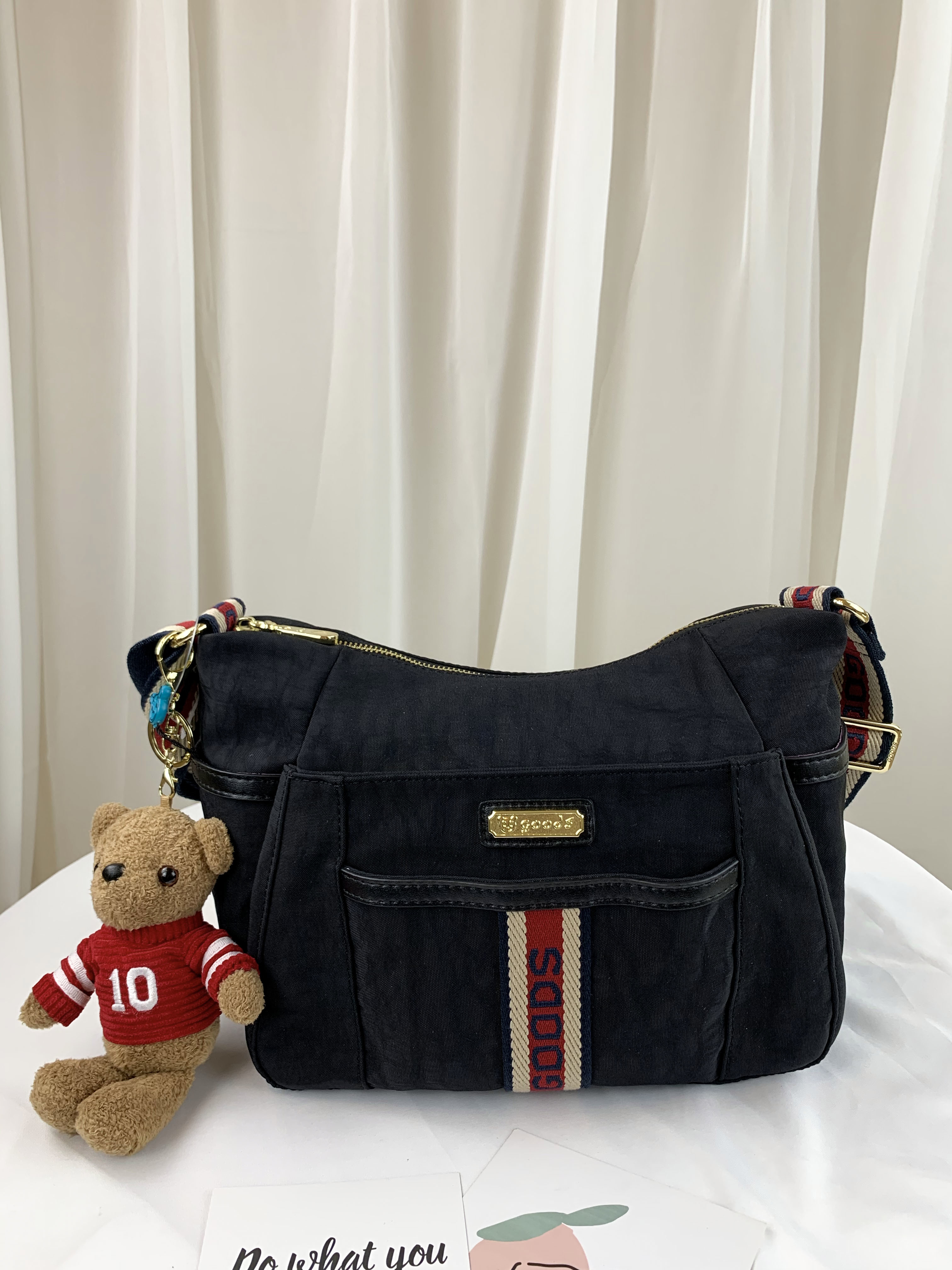 GOODS 織帶黑 防潑水側背包 附吊飾 #2639