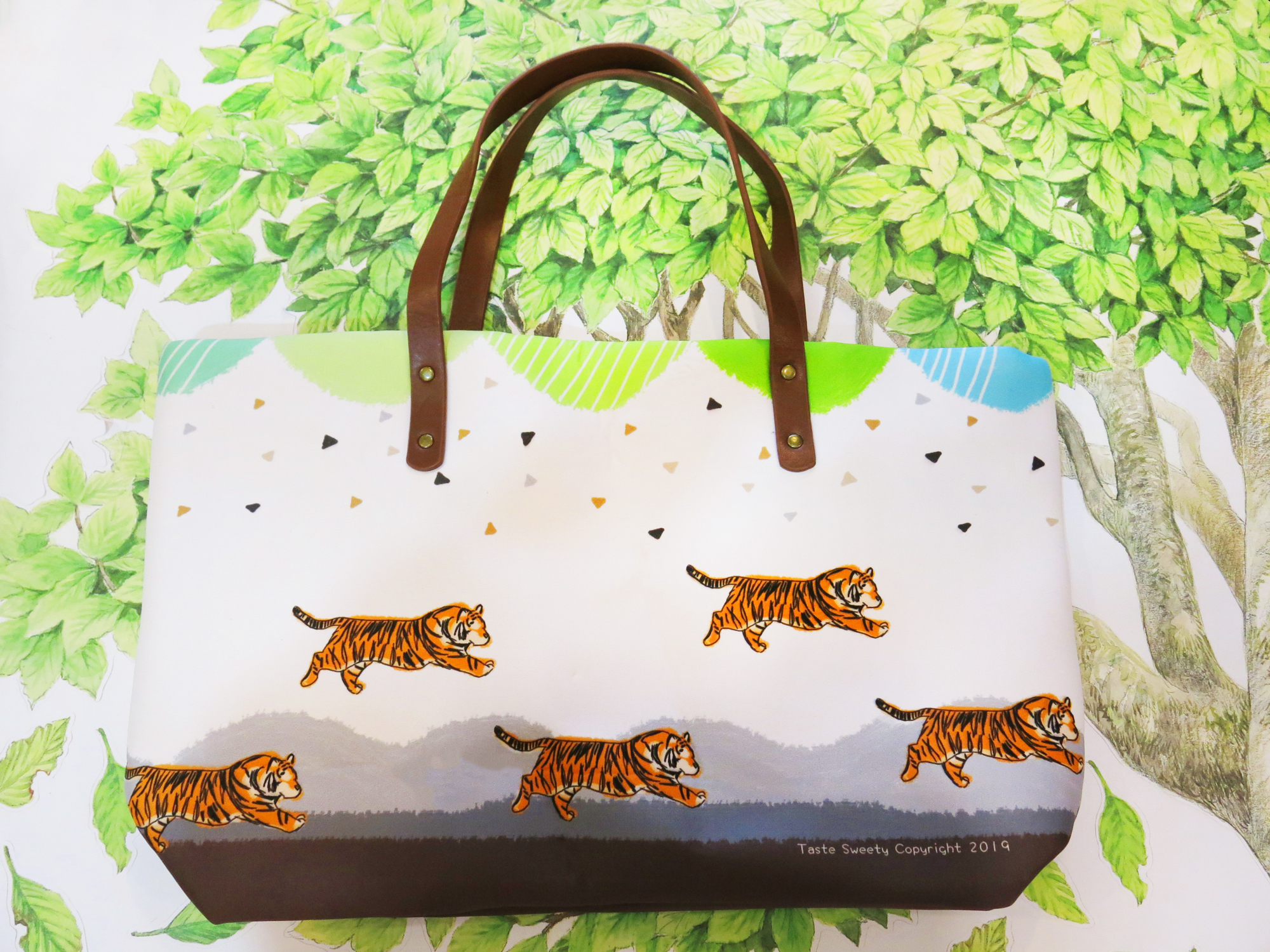 活力奔跑虎拉鍊側背包