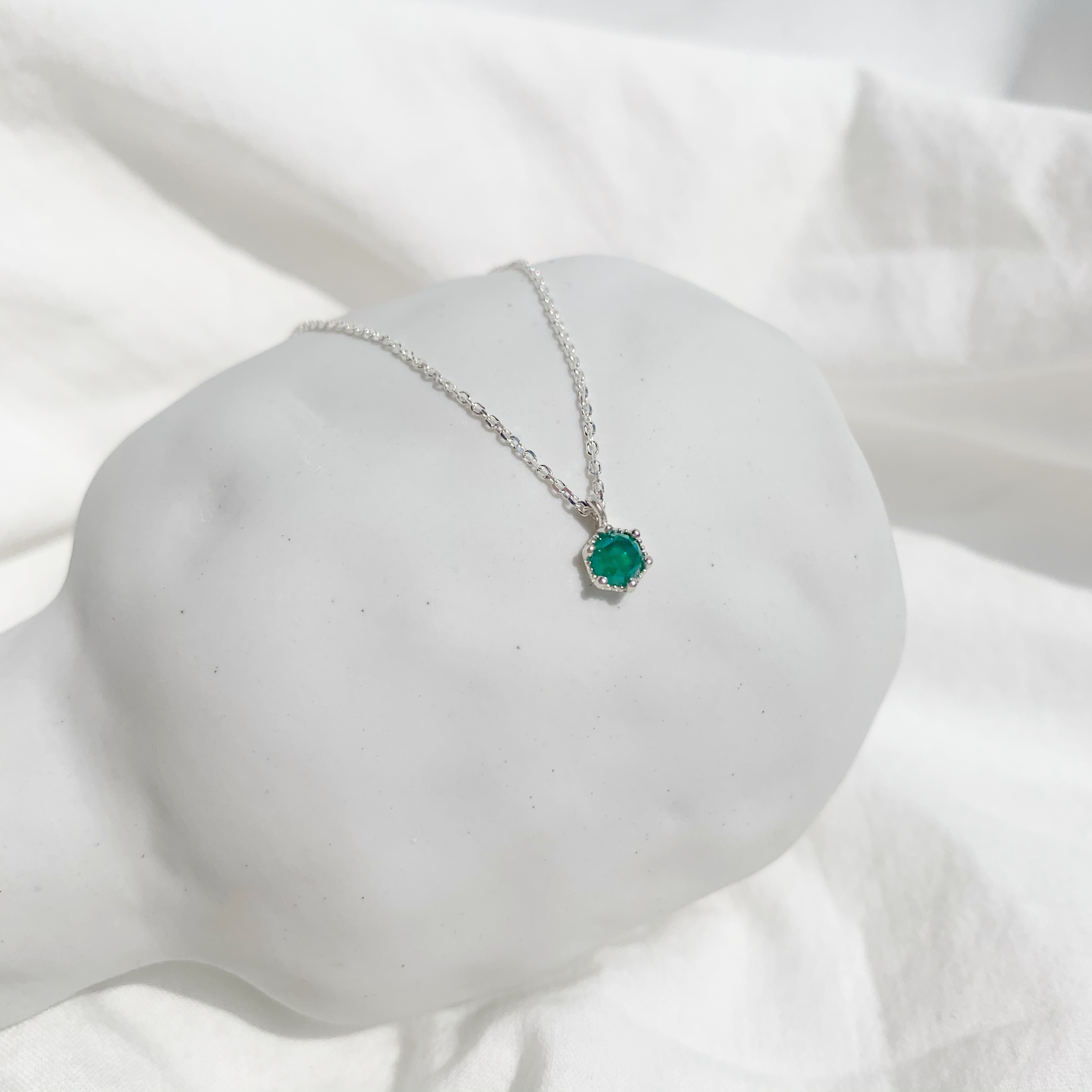 爪鑲小六角綠瑪瑙鎖骨鍊