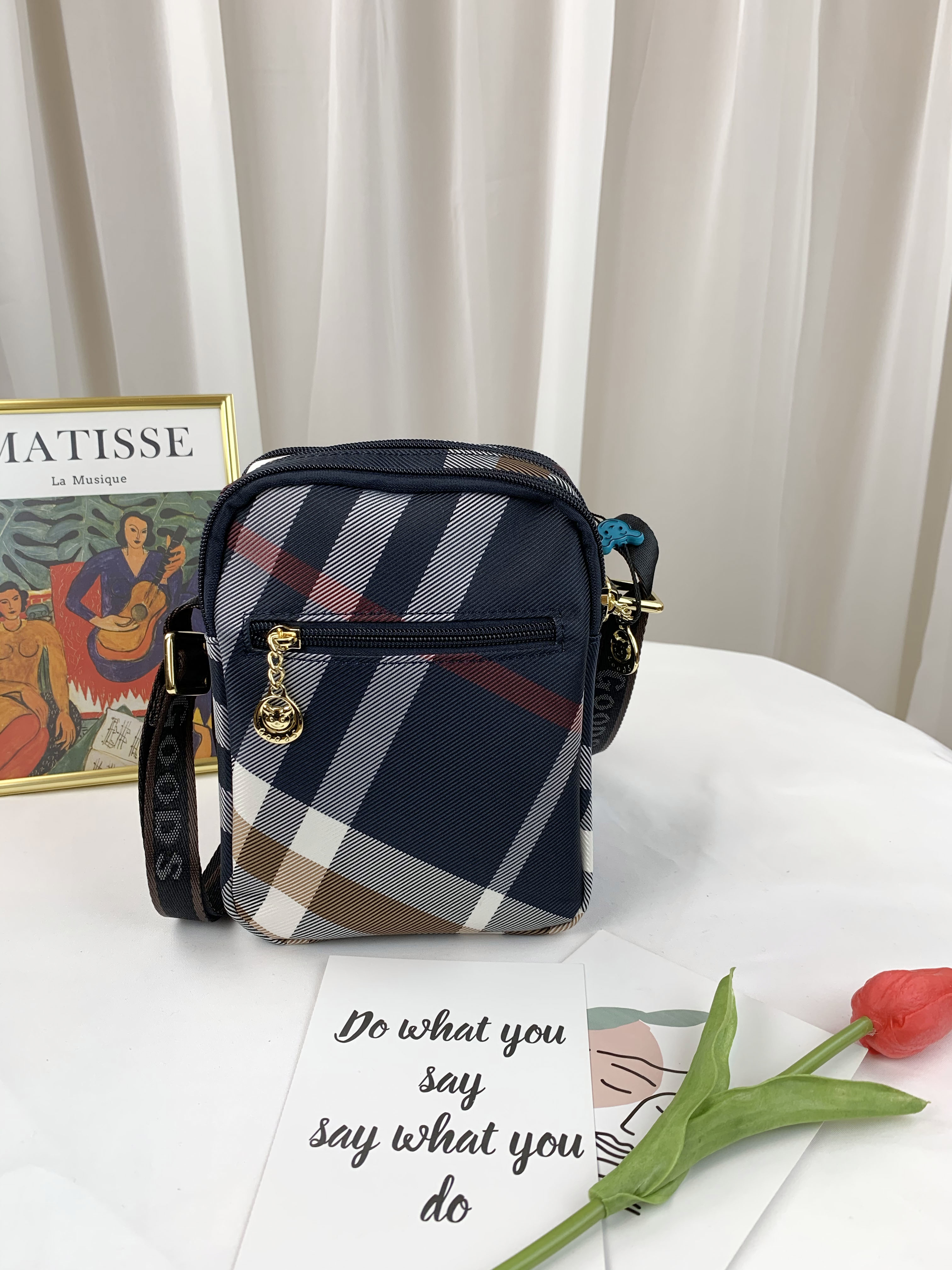 GOODS 大格黑 經典拼色防潑水手機袋 / 側背包 #2499