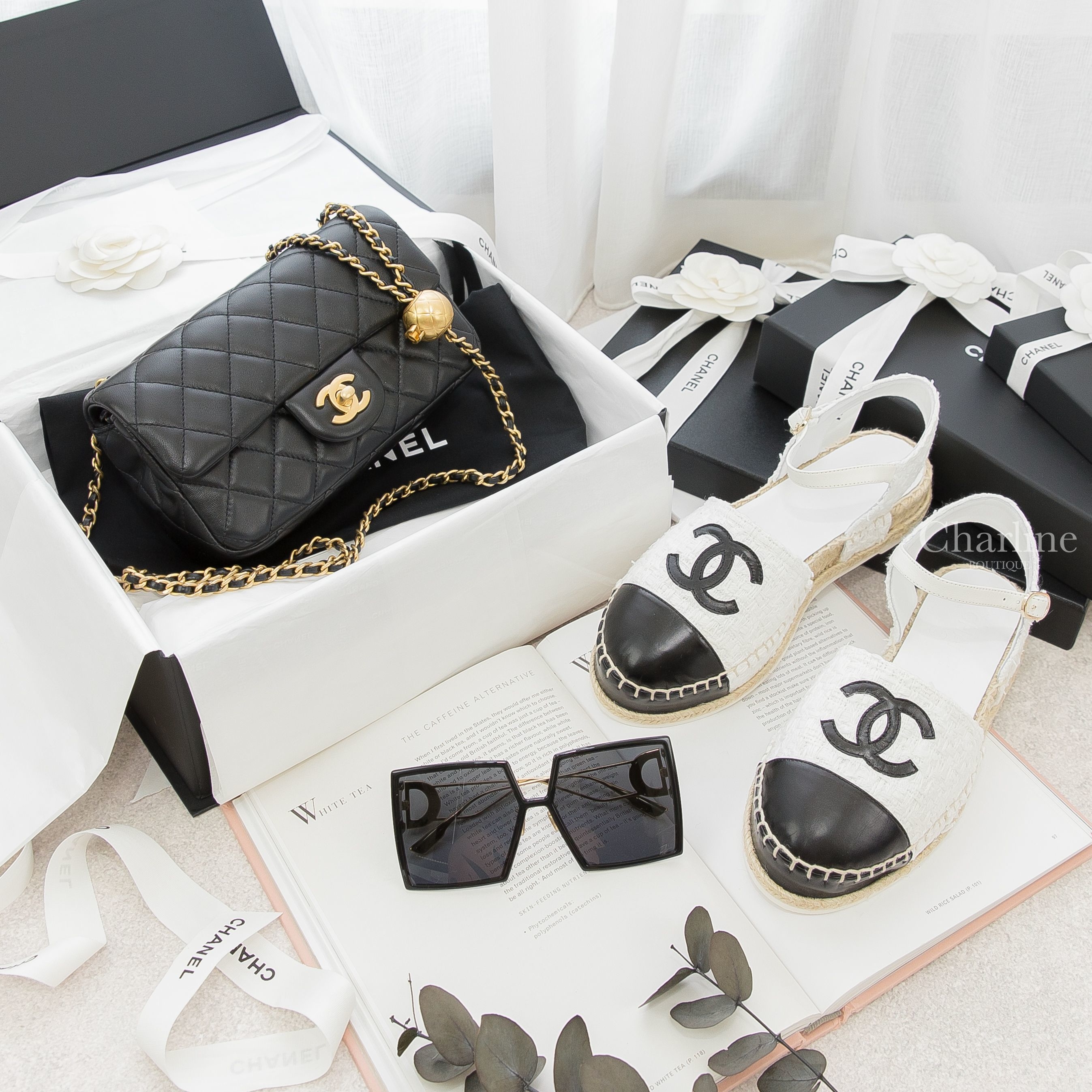 Chanel Bag 黑色金CC金色小珠鍊帶20cm小羊皮菱格紋肩背包,Chanel Espadrilles 白色拼黑色小羊皮CC草編鉛筆涼鞋,Dior Sunglasses 黑色方框側邊CD太陽眼鏡-Charline Boutique 精品代購